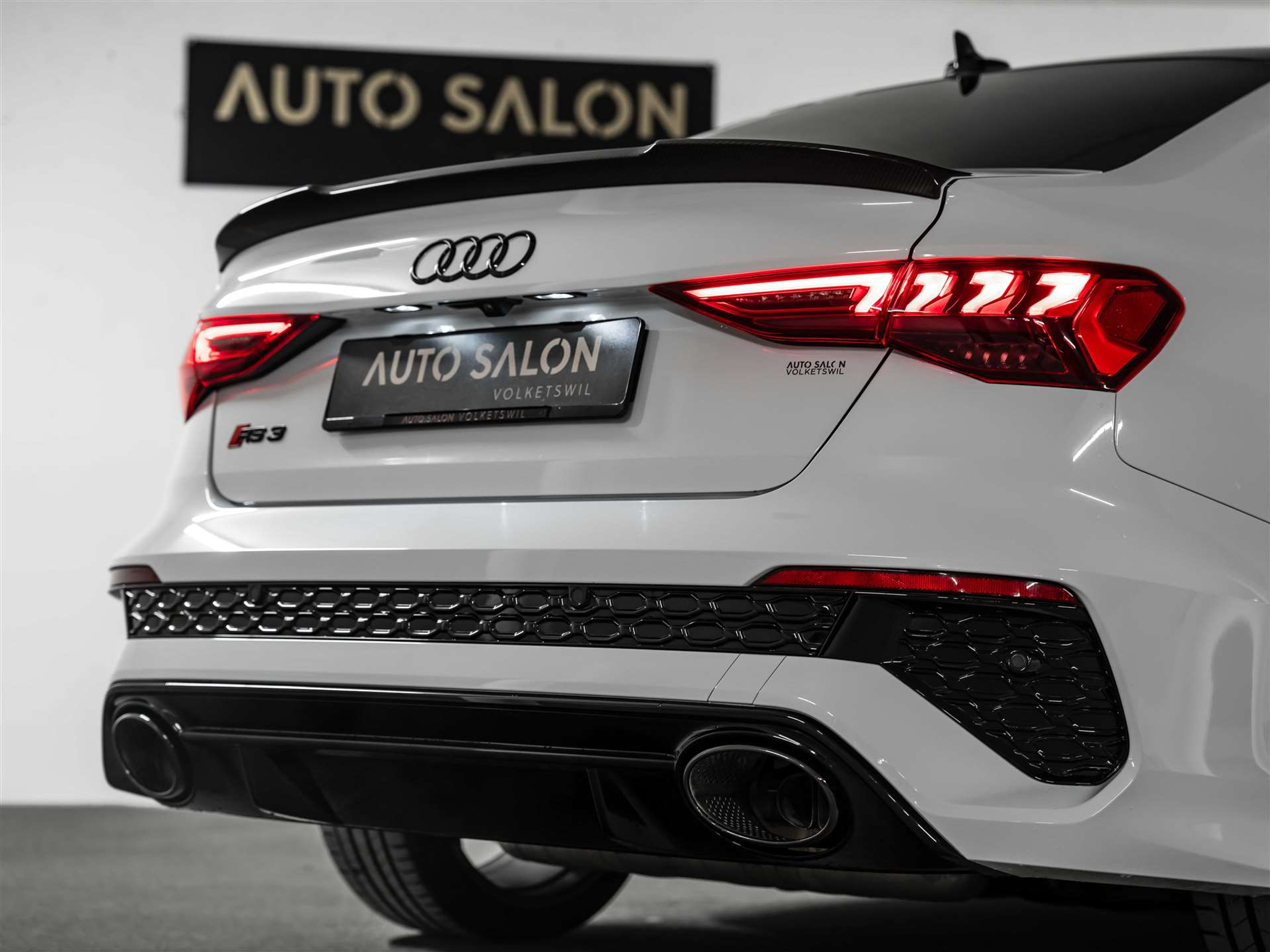 listing desktop thumbnail image 23