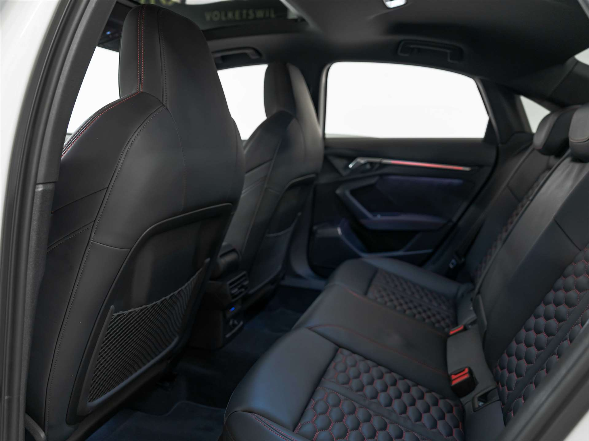 listing desktop thumbnail image 13