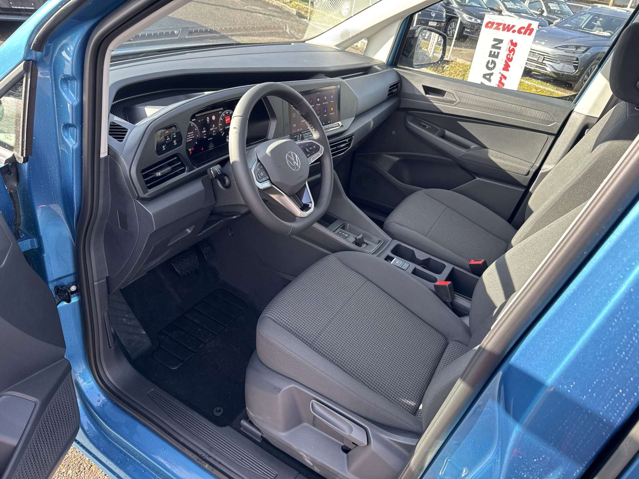 listing desktop thumbnail image 5