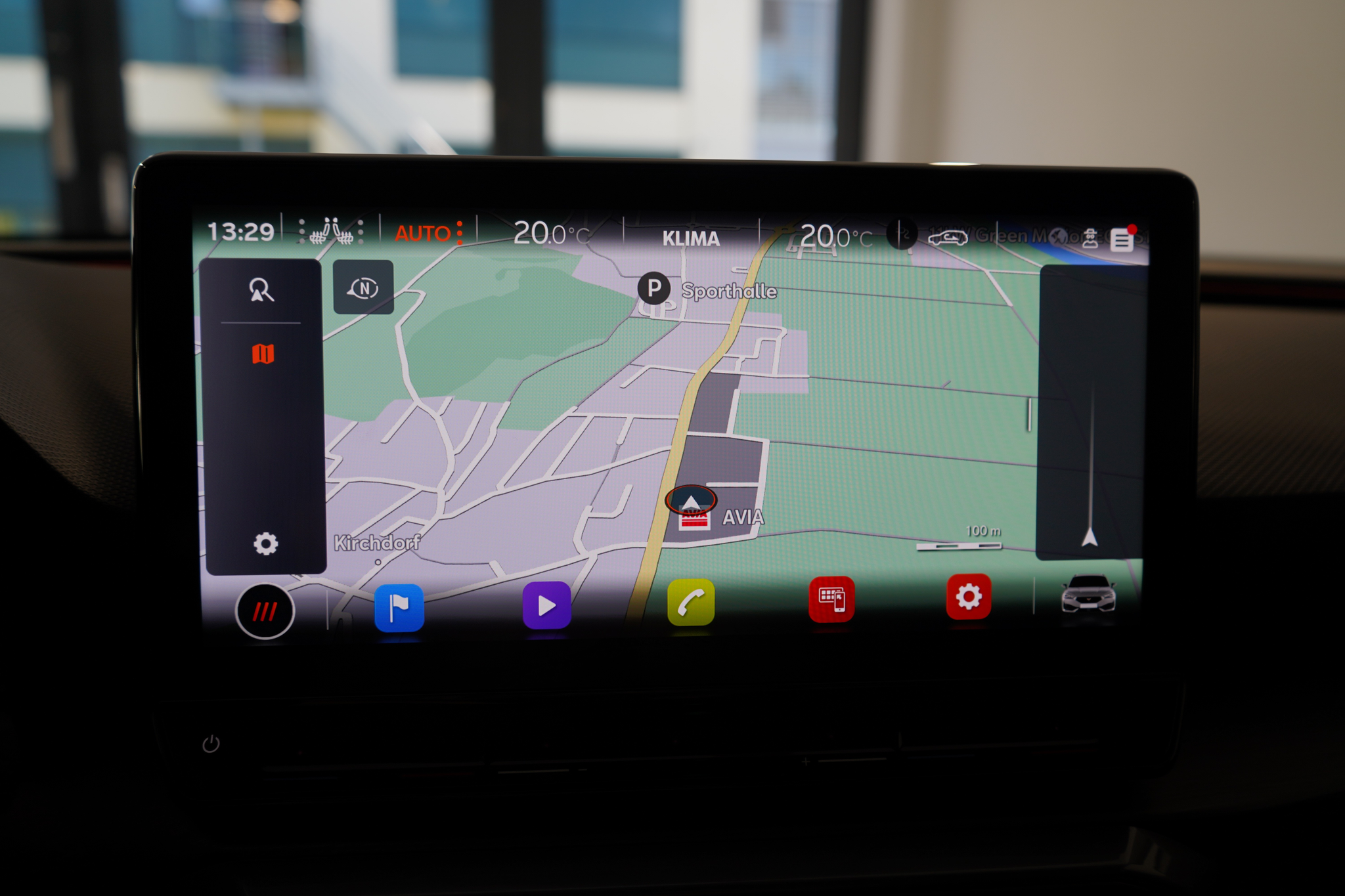 listing desktop thumbnail image 9