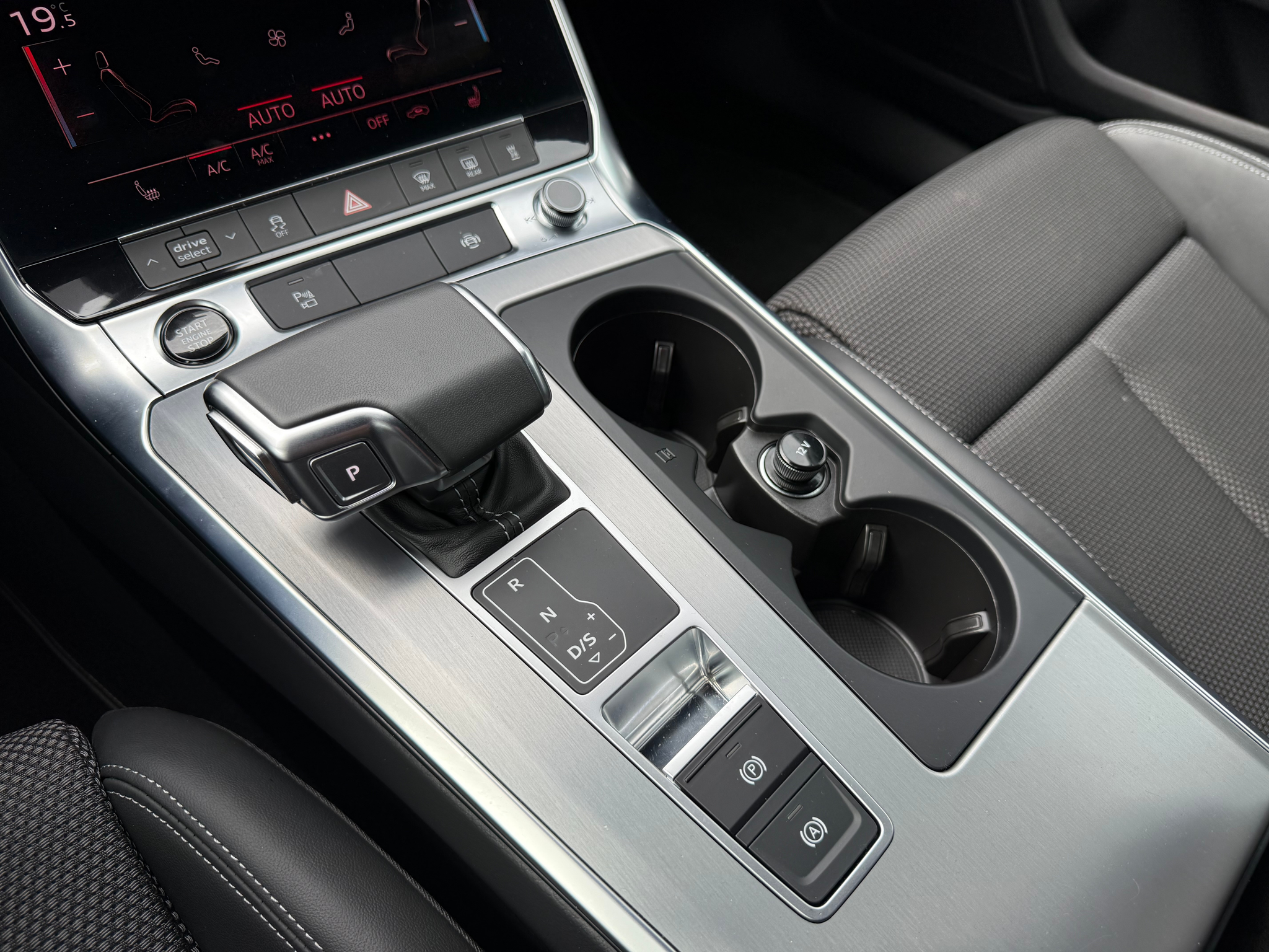 listing desktop thumbnail image 12