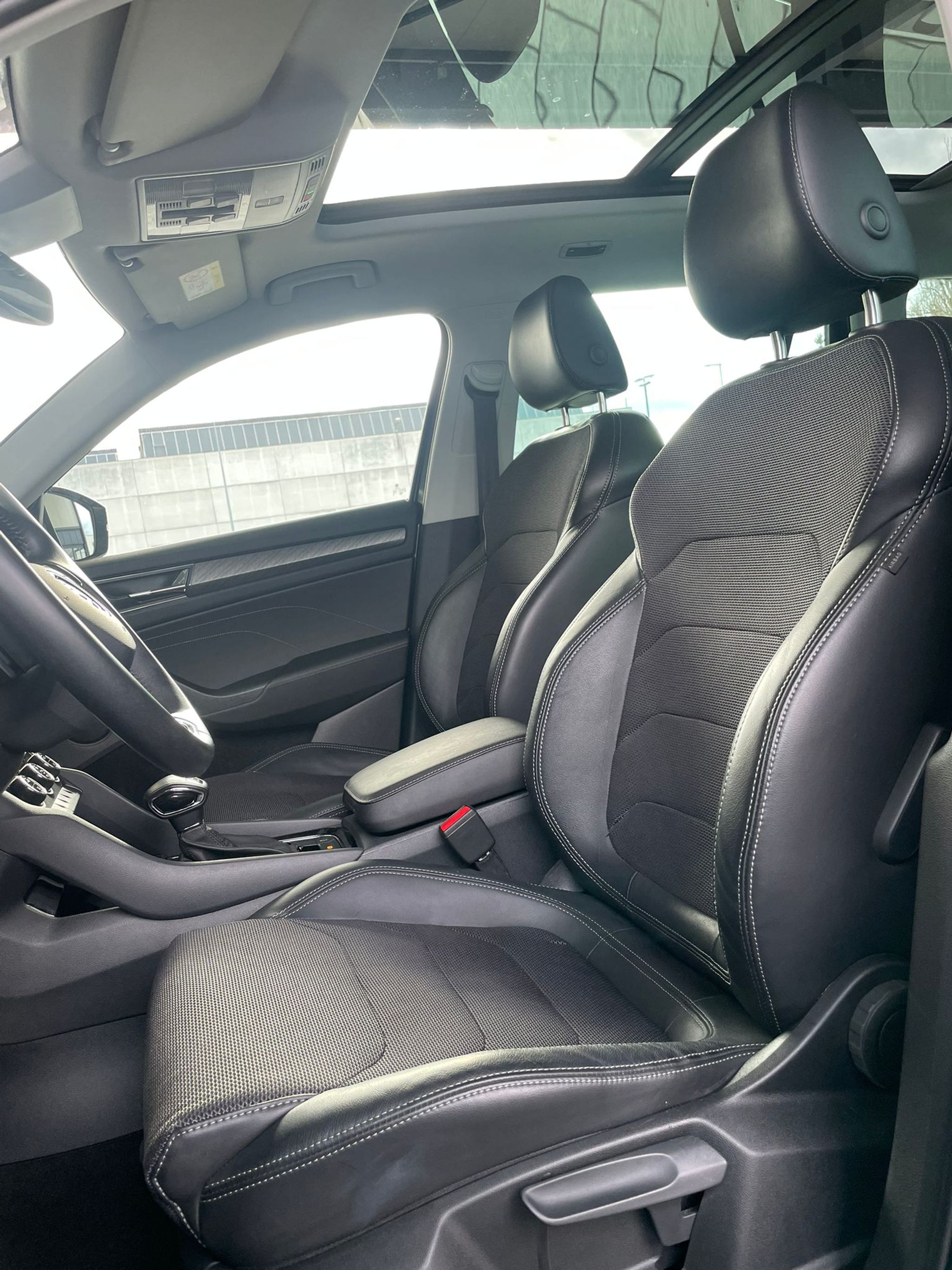 listing desktop thumbnail image 5