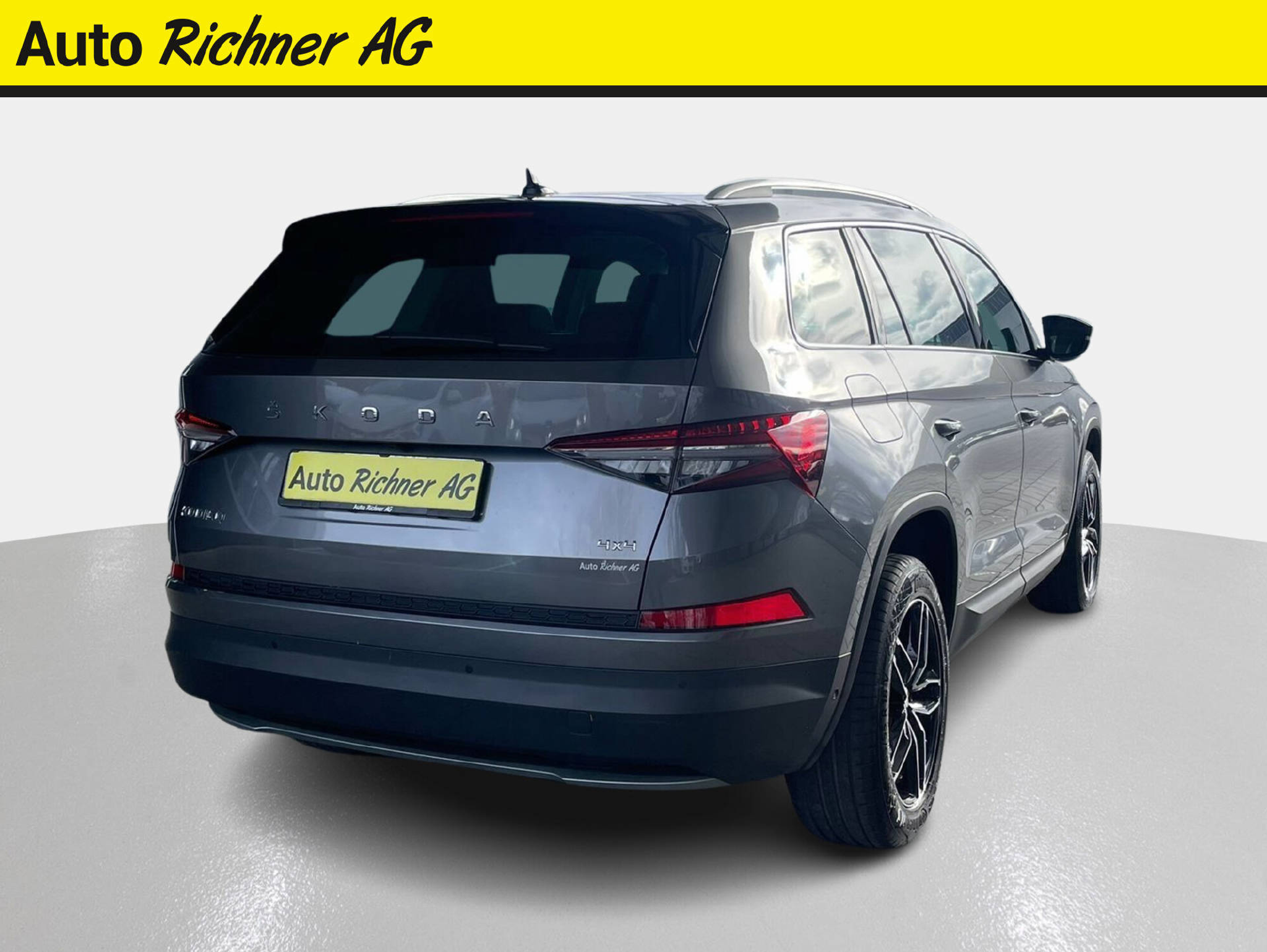 listing desktop thumbnail image 3