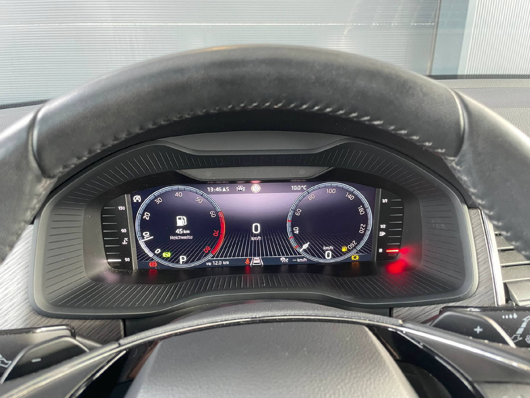 listing desktop thumbnail image 8