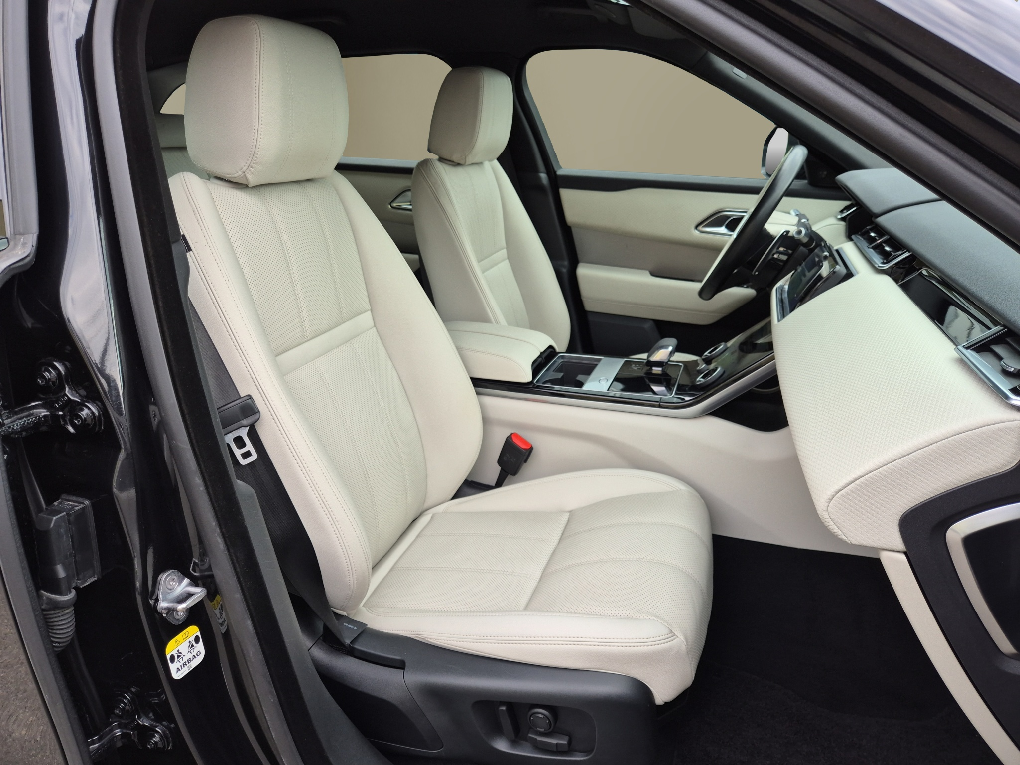 listing desktop thumbnail image 15