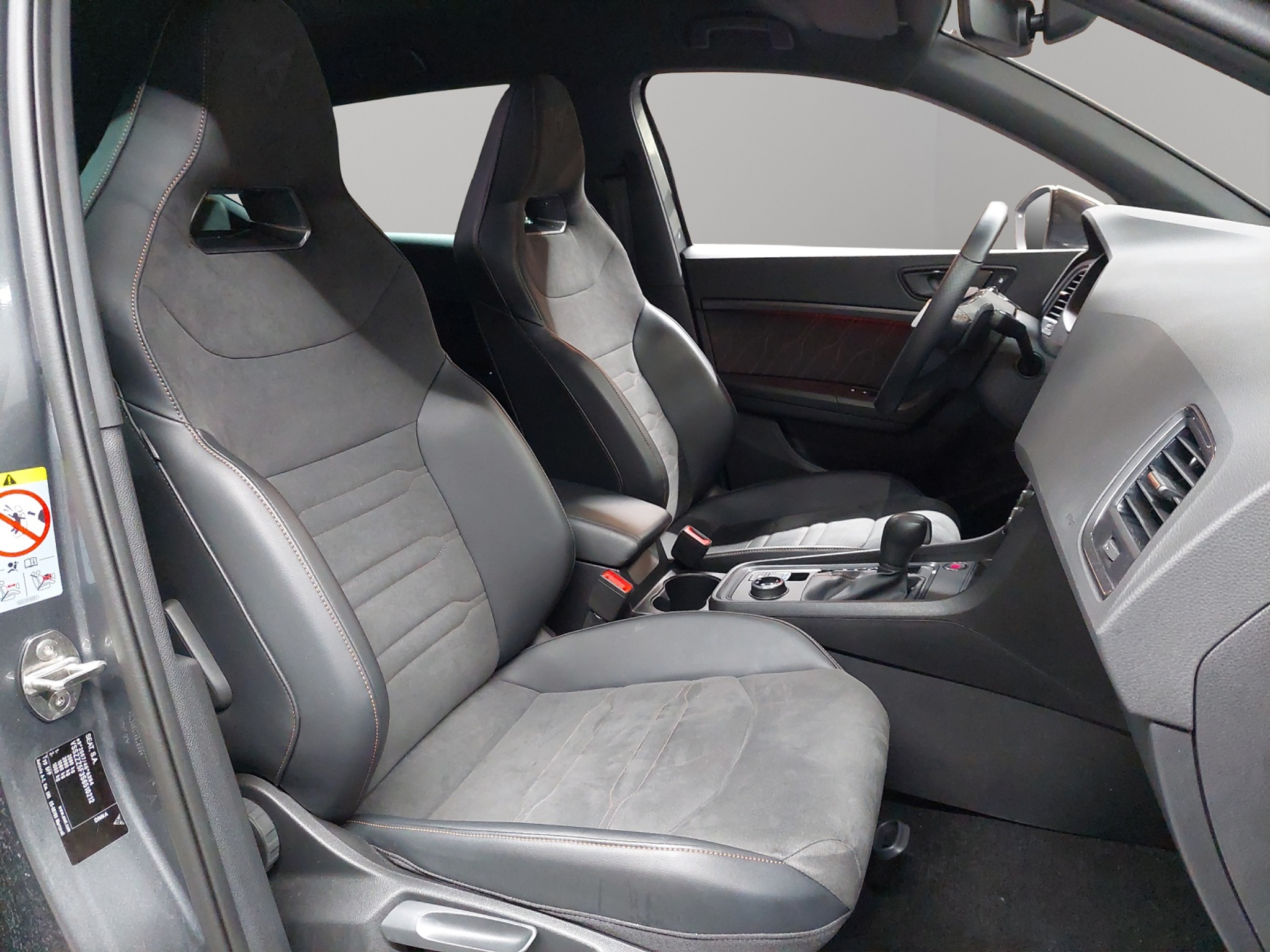 listing desktop thumbnail image 8