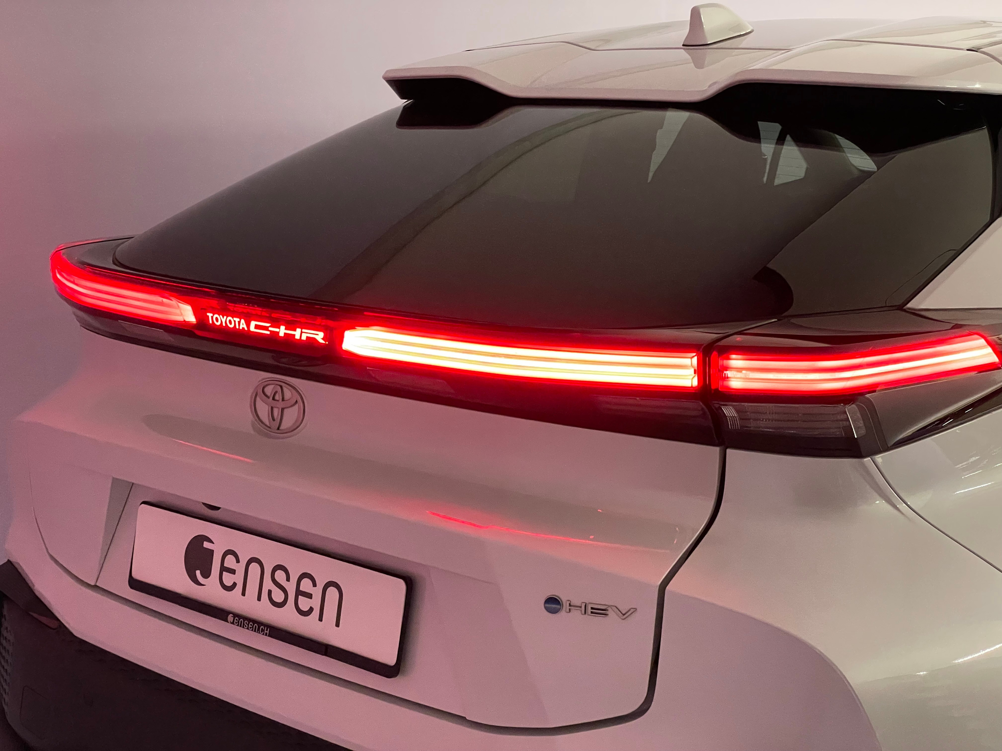 listing desktop thumbnail image 17