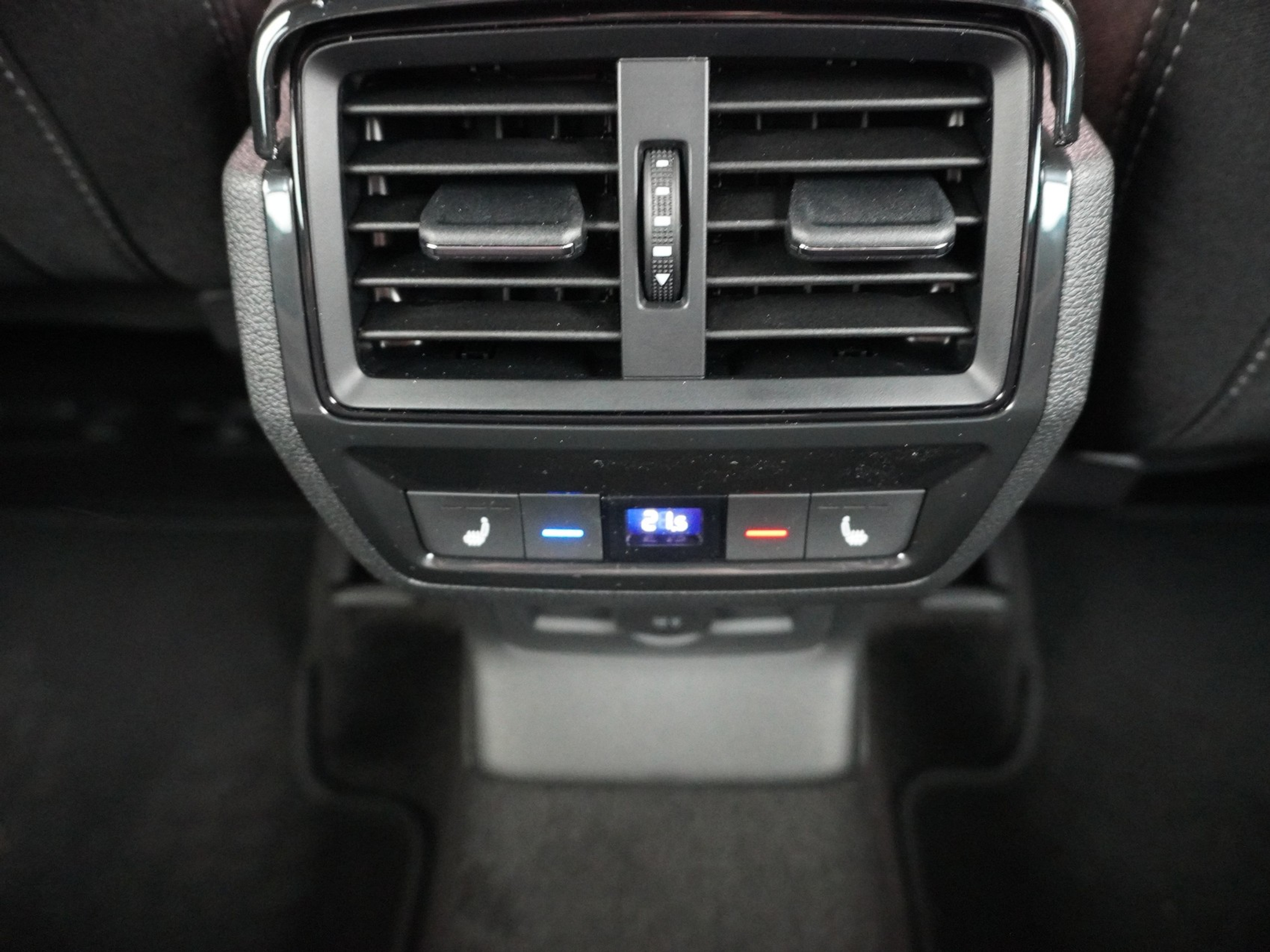 listing desktop thumbnail image 19