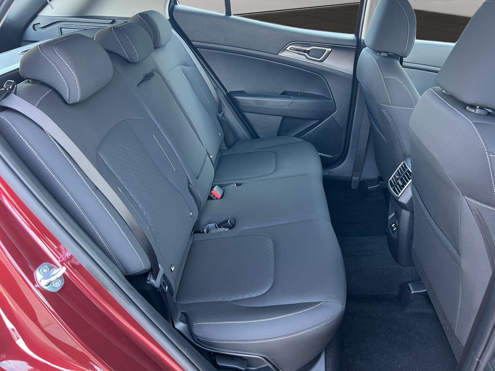 listing desktop thumbnail image 11