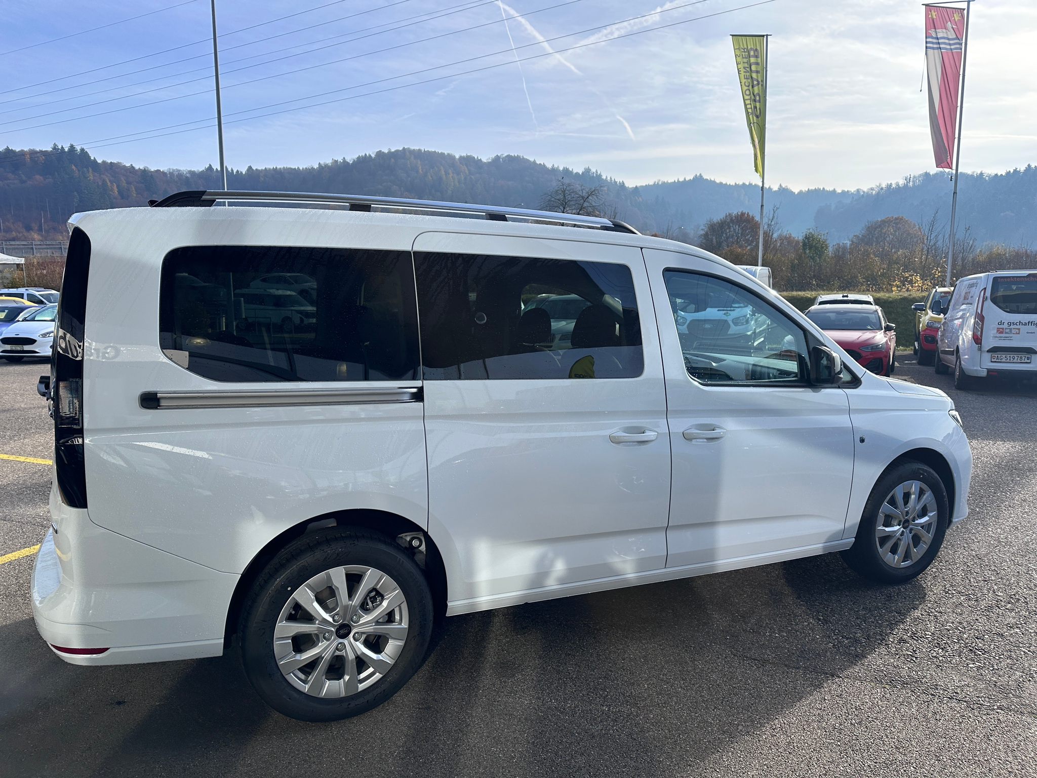 listing desktop thumbnail image 6