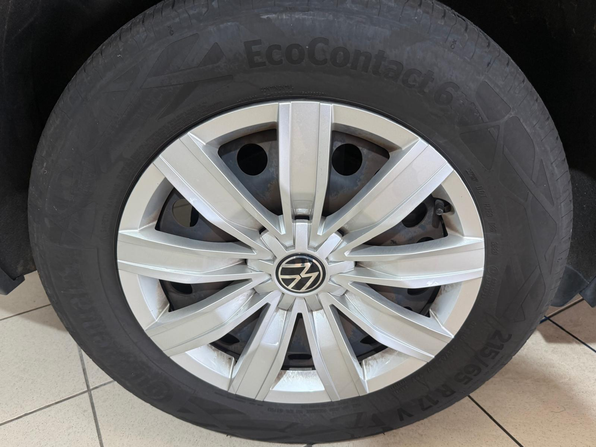 listing desktop thumbnail image 4