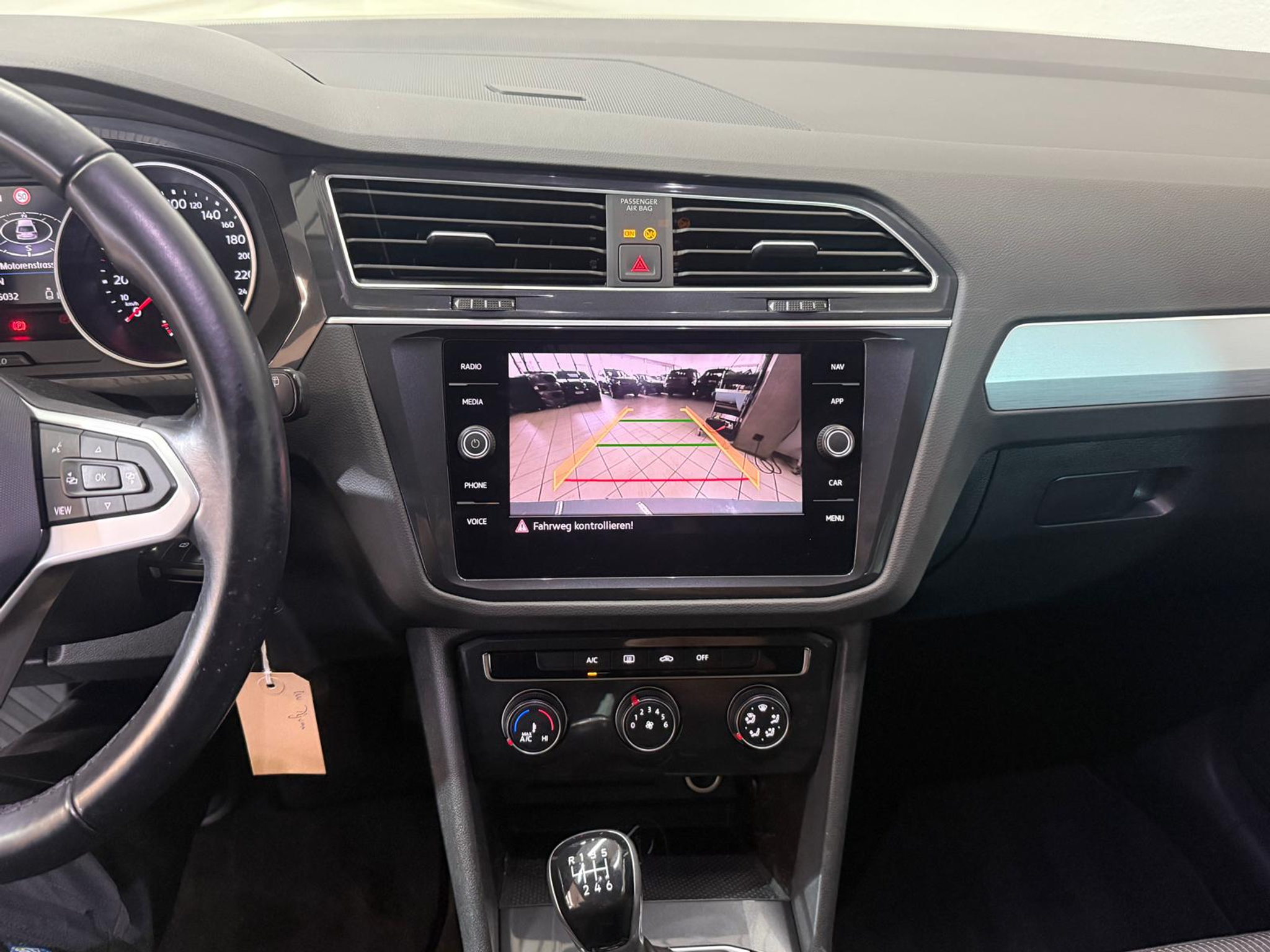 listing desktop thumbnail image 13