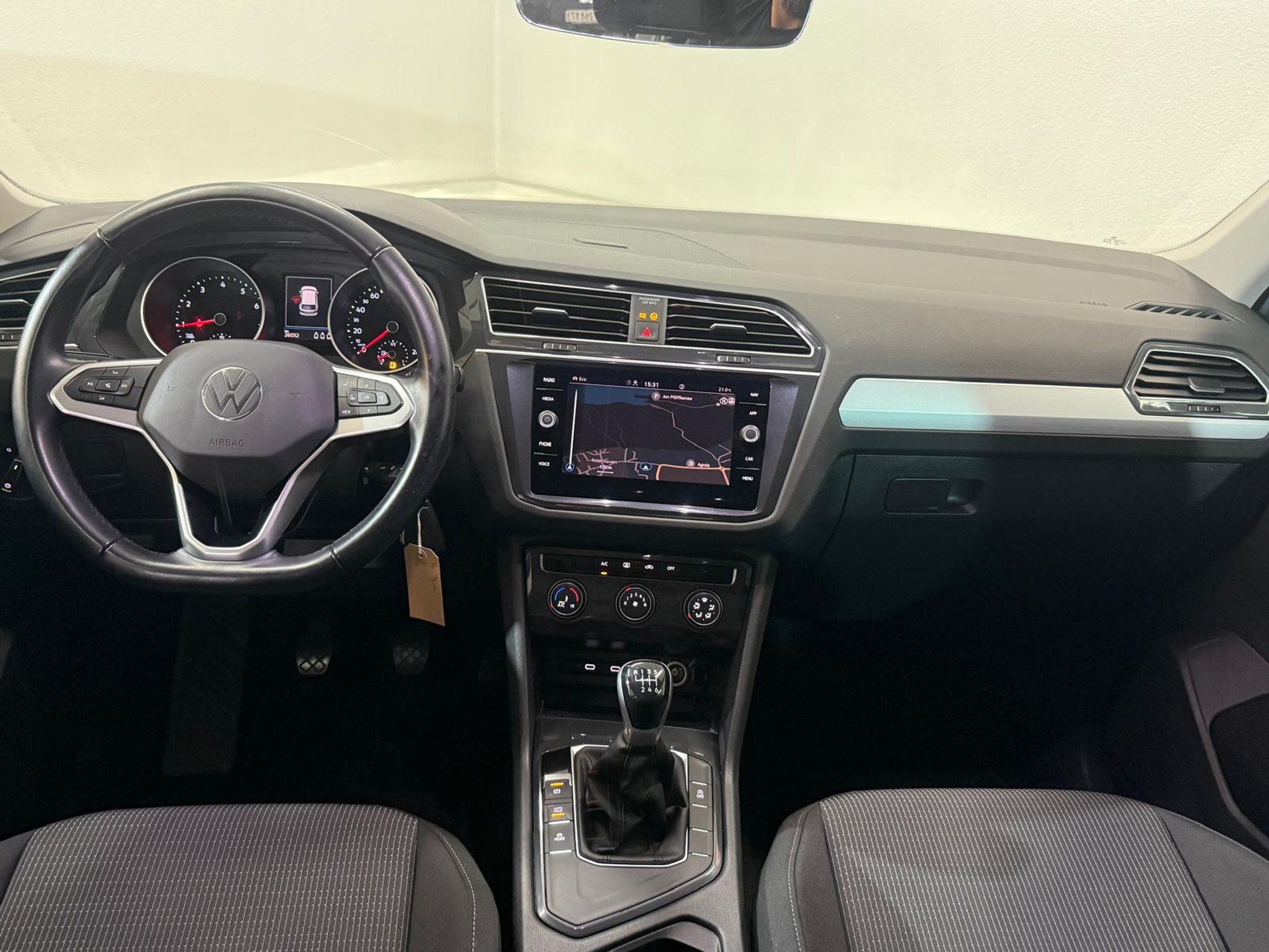 listing desktop thumbnail image 8