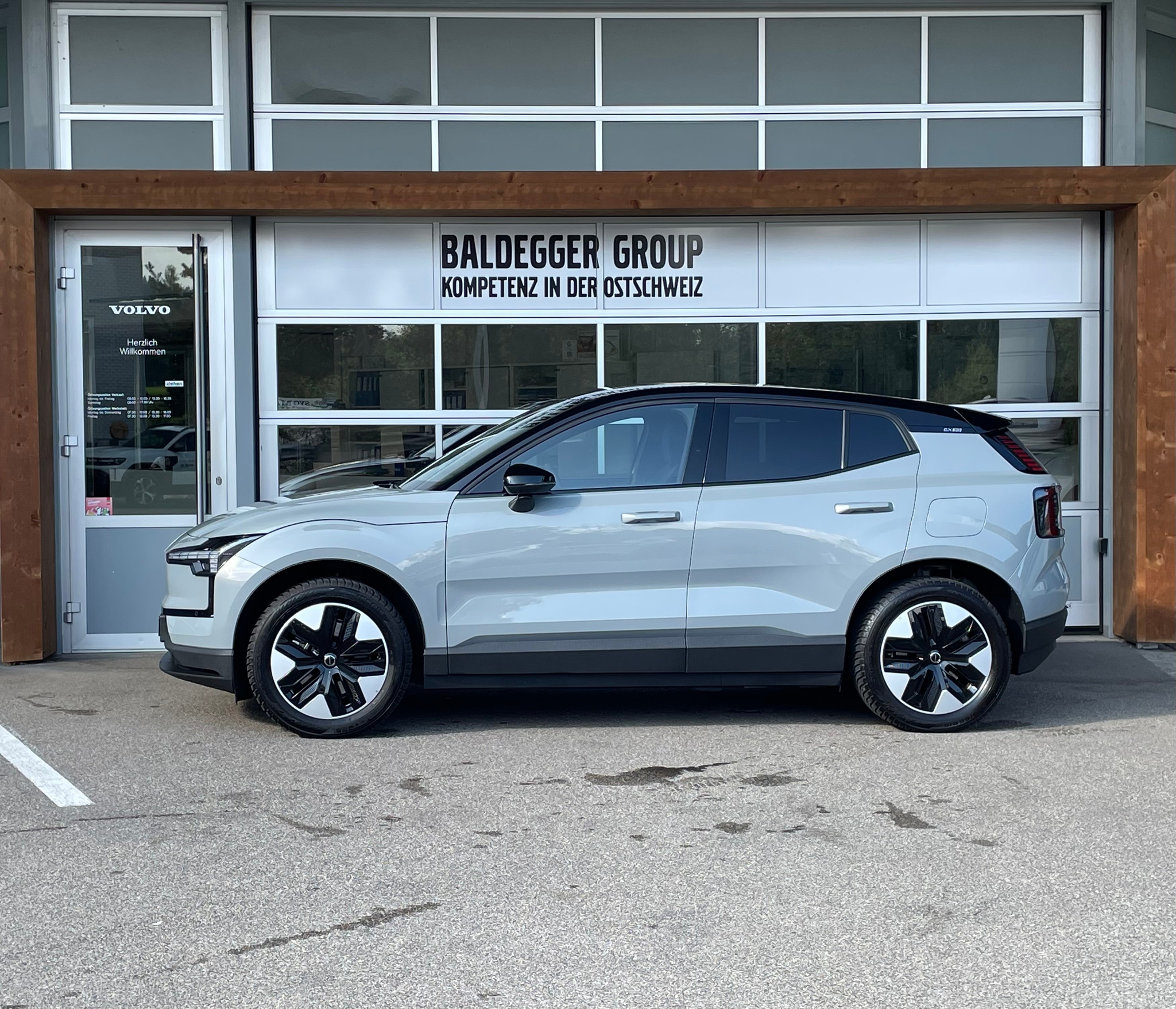 listing desktop thumbnail image 8