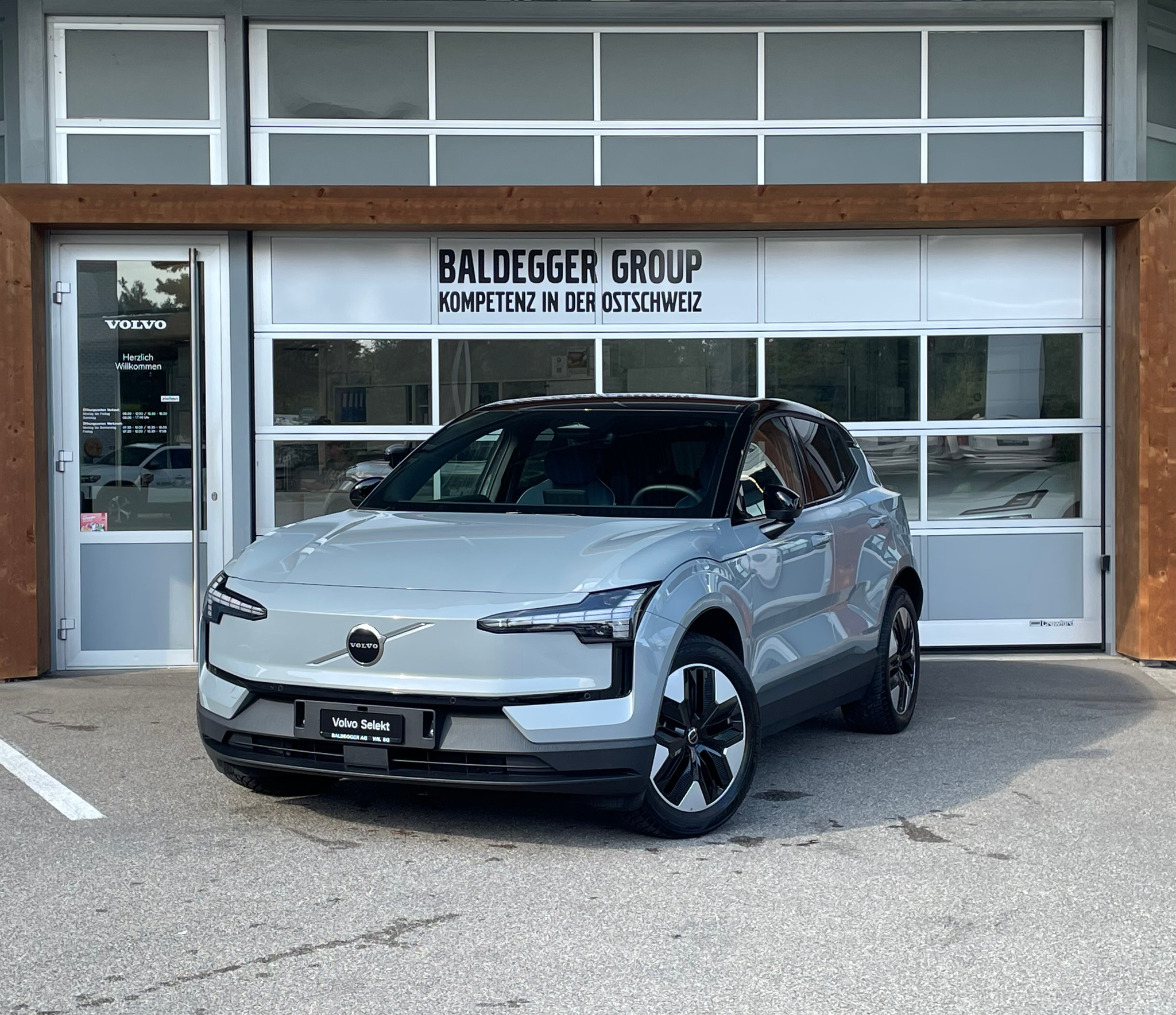 listing desktop thumbnail image 0