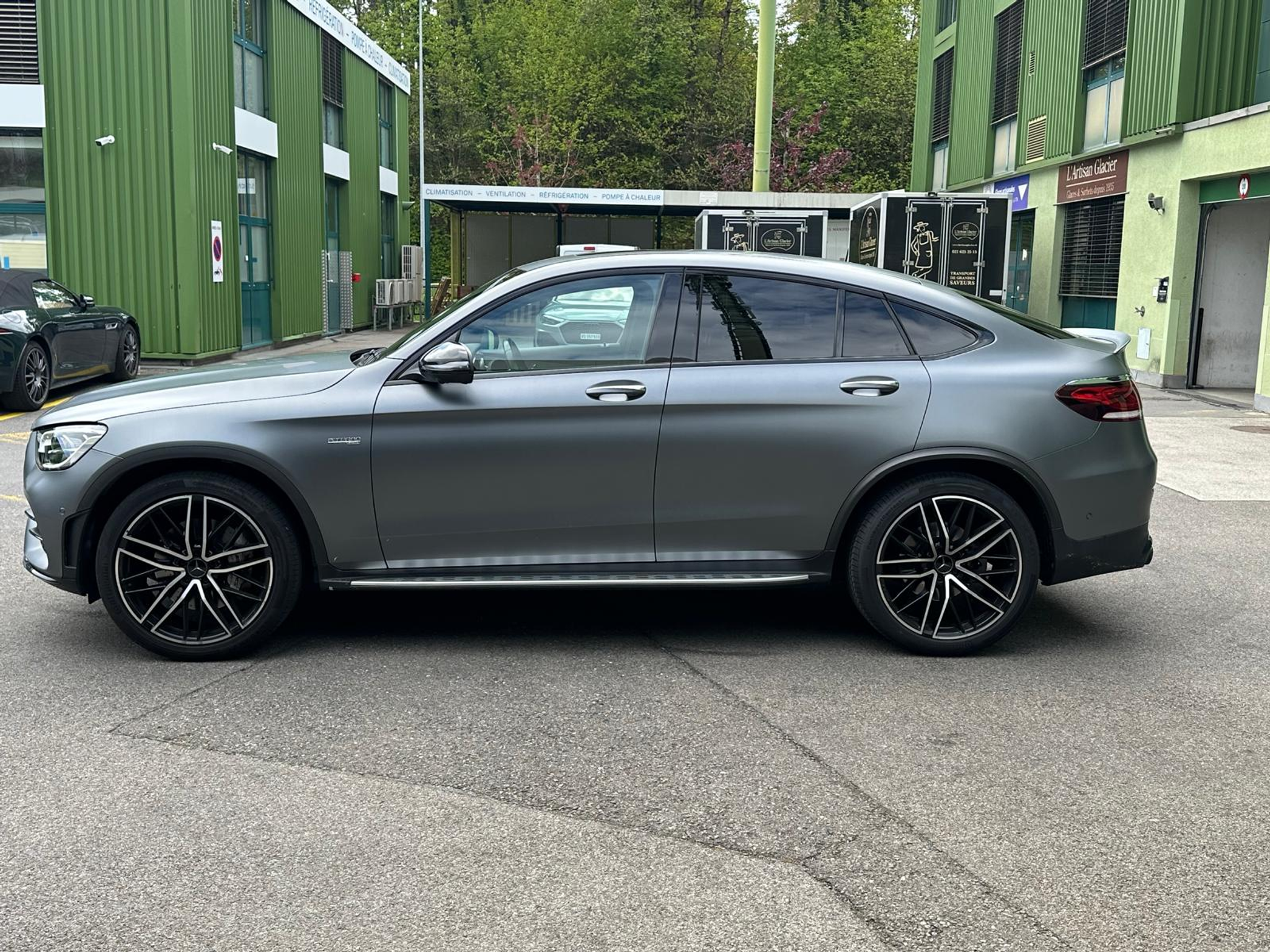 car-image-1