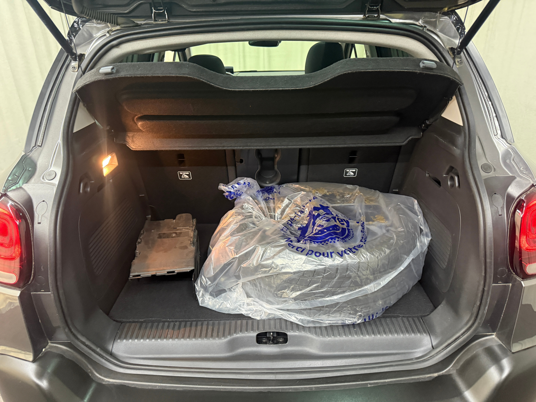 listing desktop thumbnail image 17