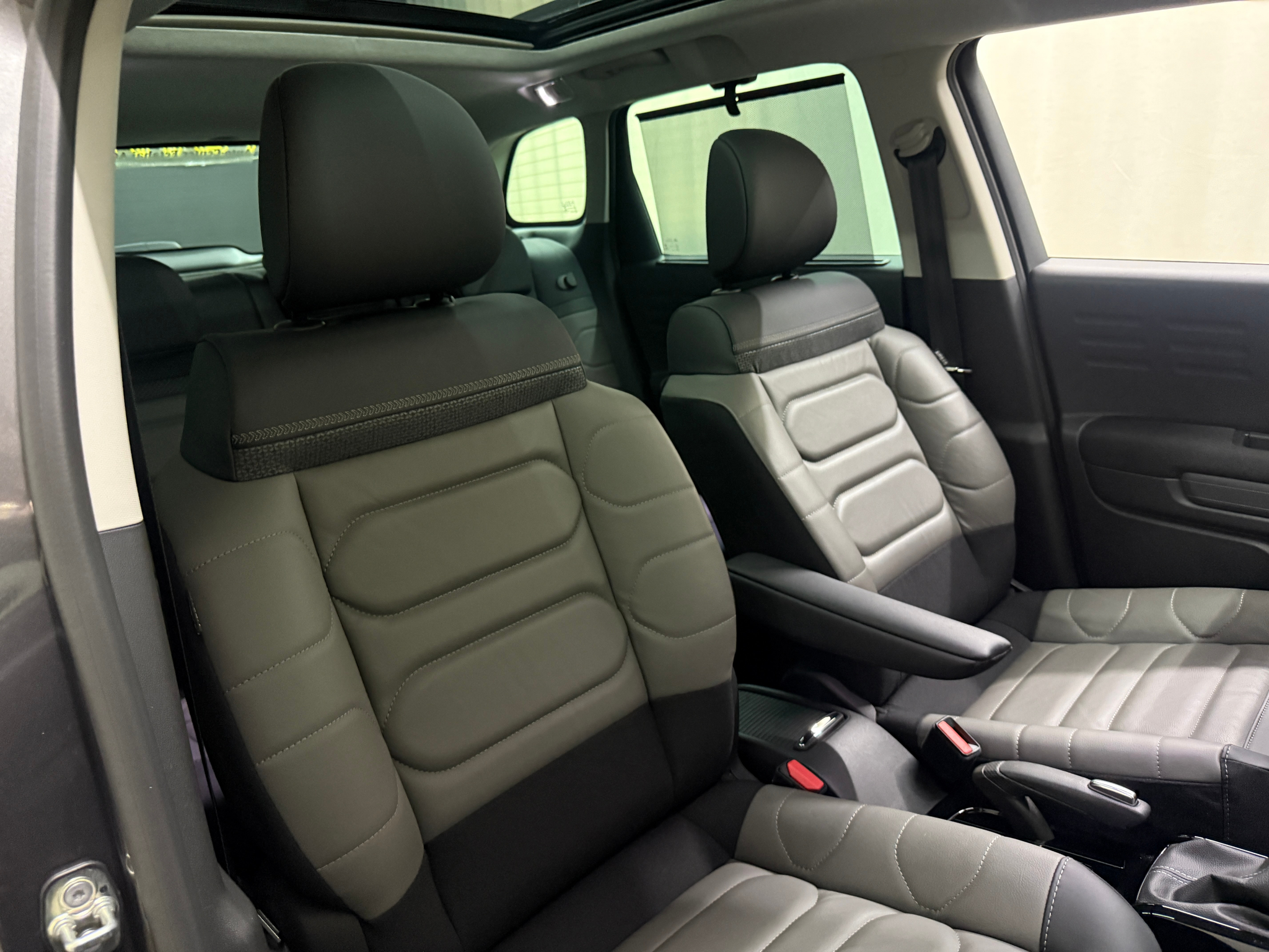 listing desktop thumbnail image 9