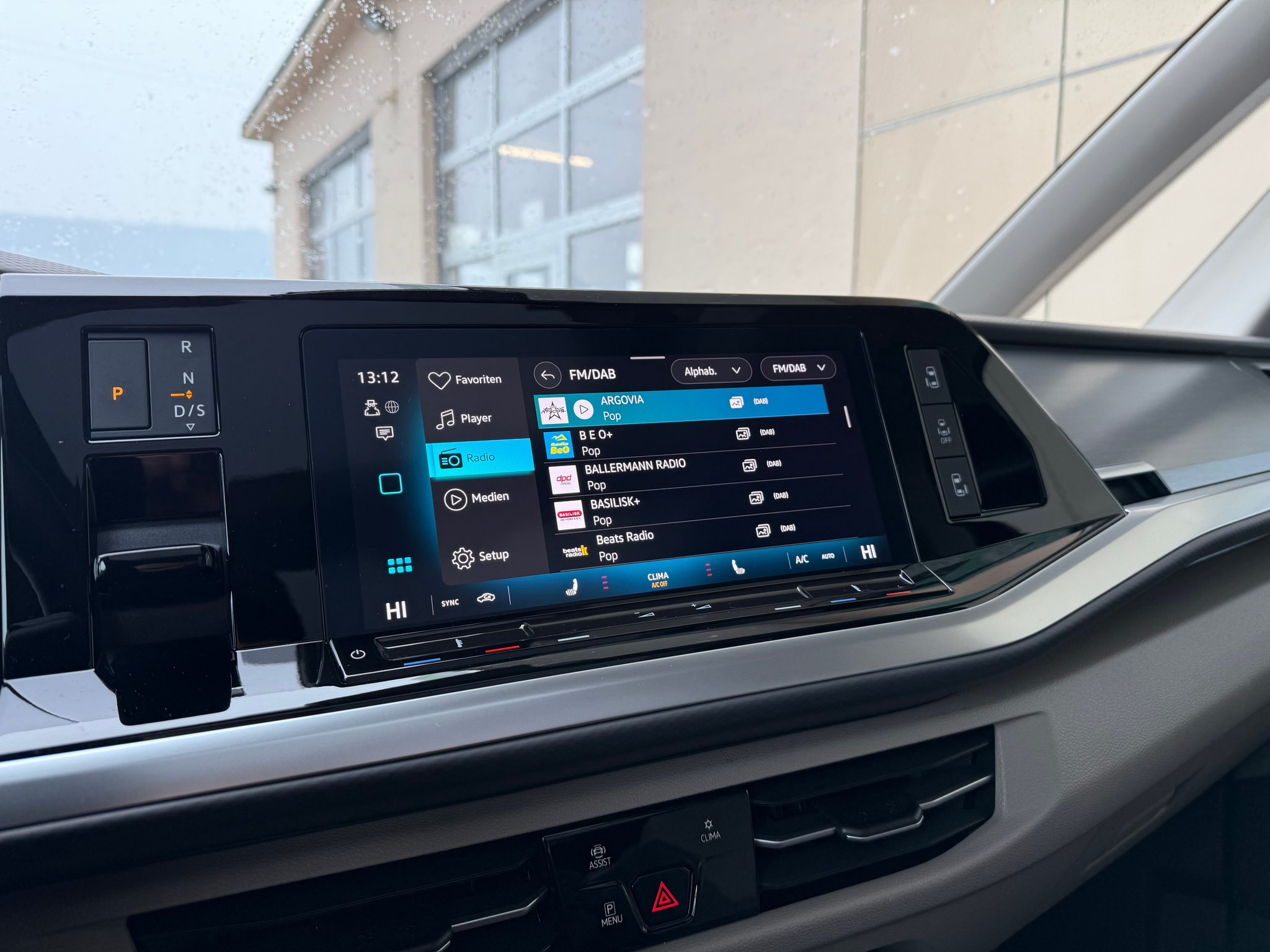 listing desktop thumbnail image 16