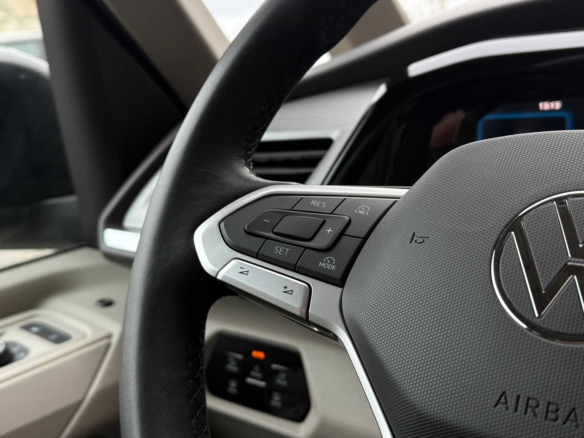 listing desktop thumbnail image 20