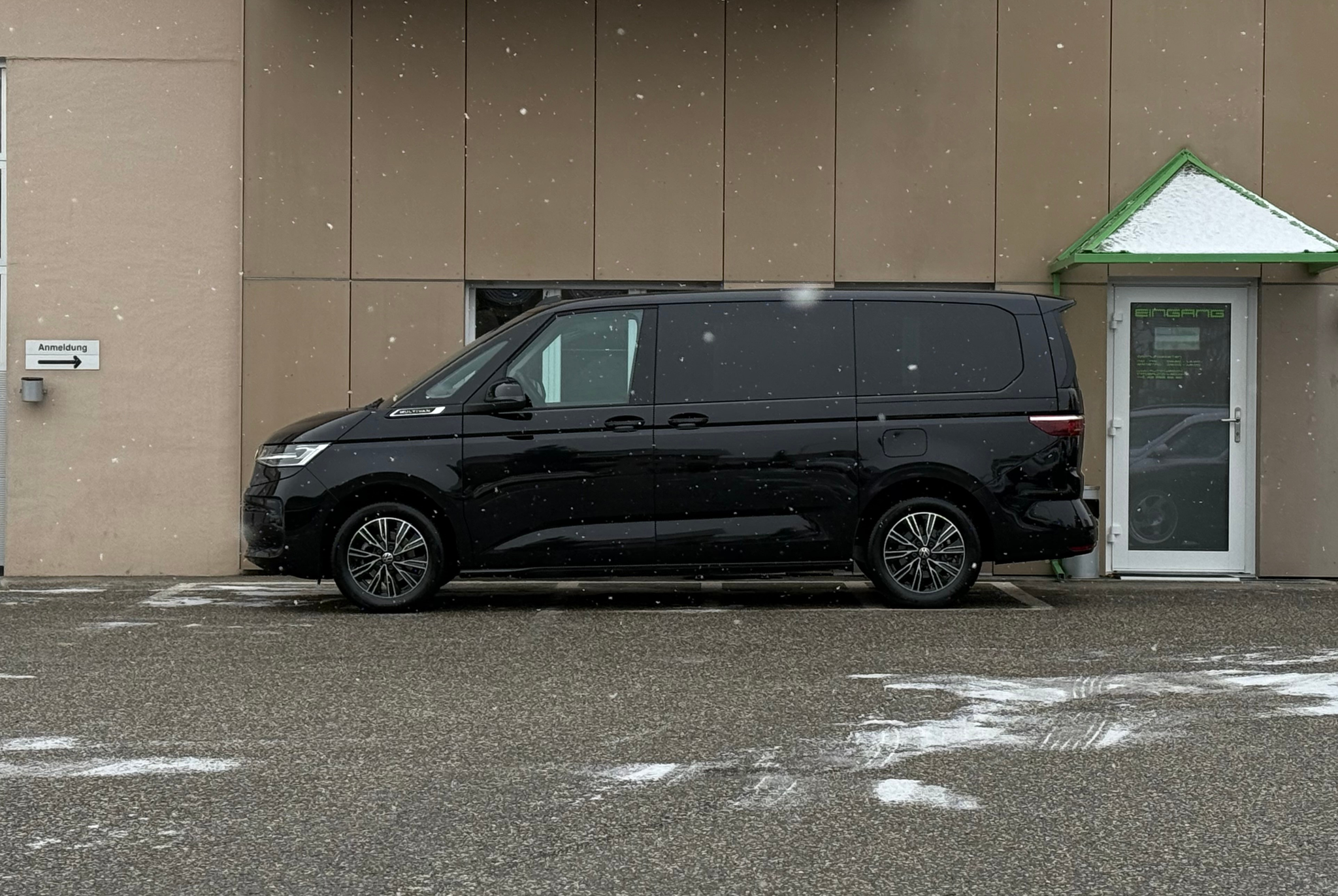 listing desktop thumbnail image 7