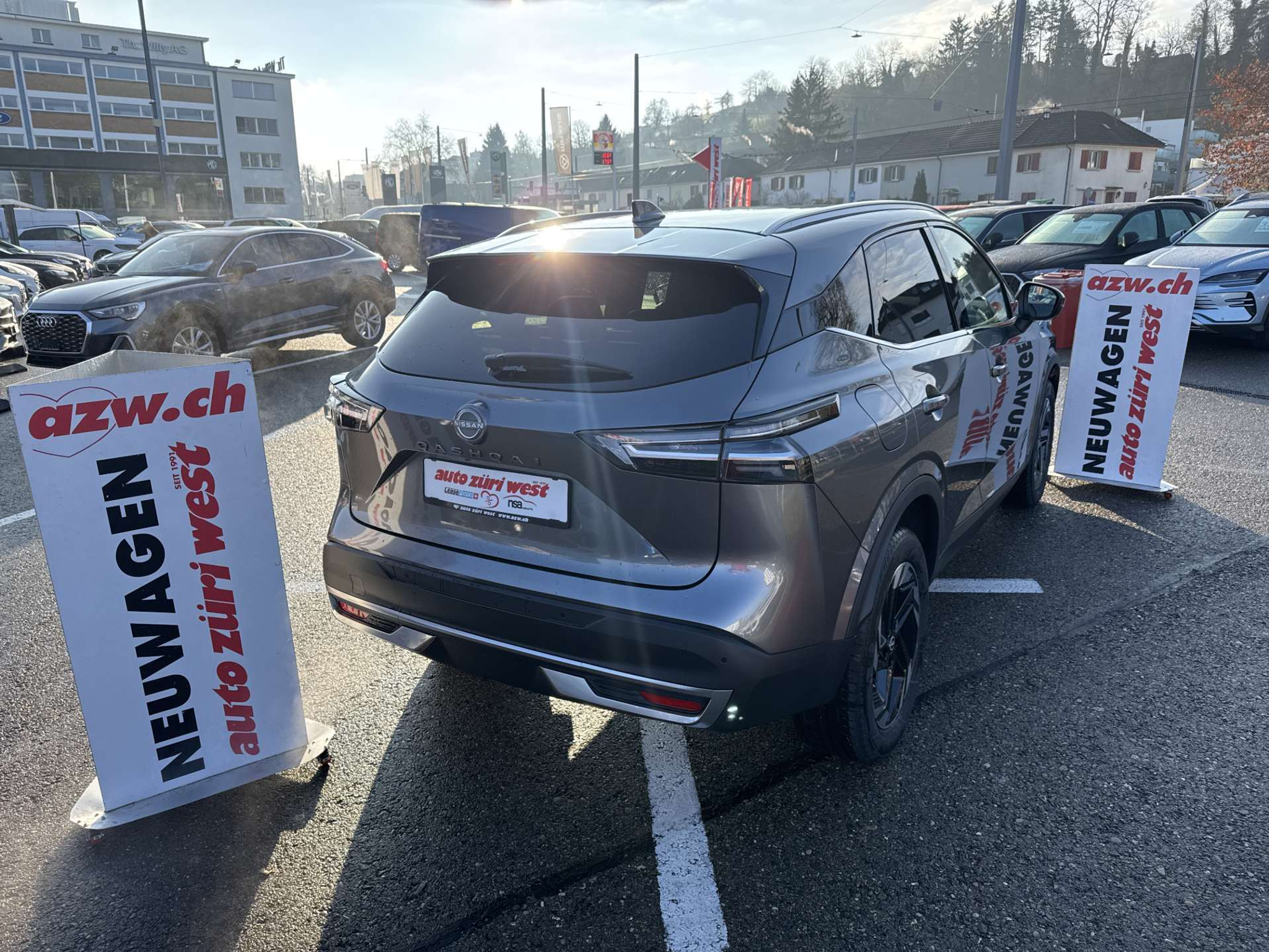 listing desktop thumbnail image 2