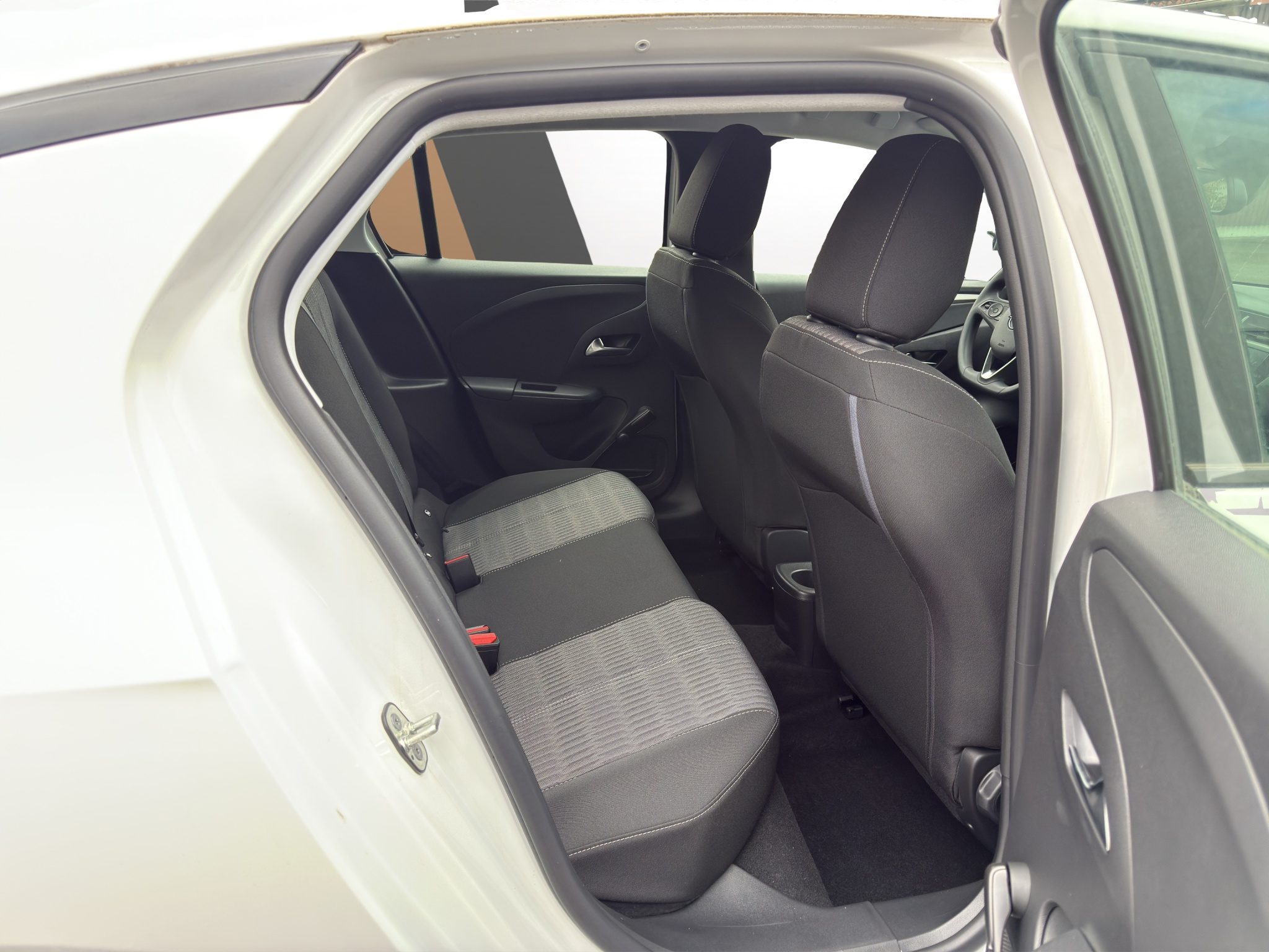 listing desktop thumbnail image 10