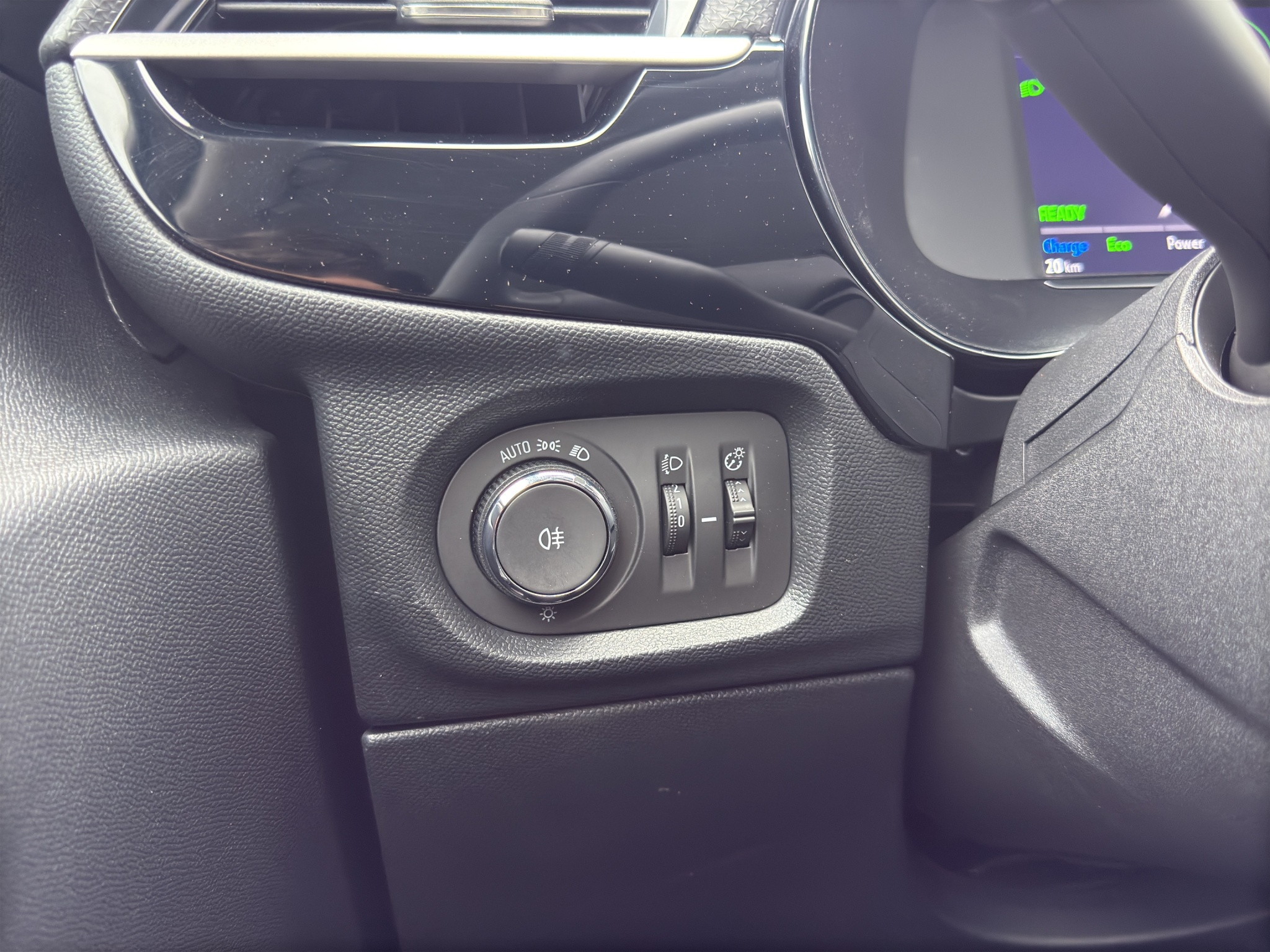 listing desktop thumbnail image 28