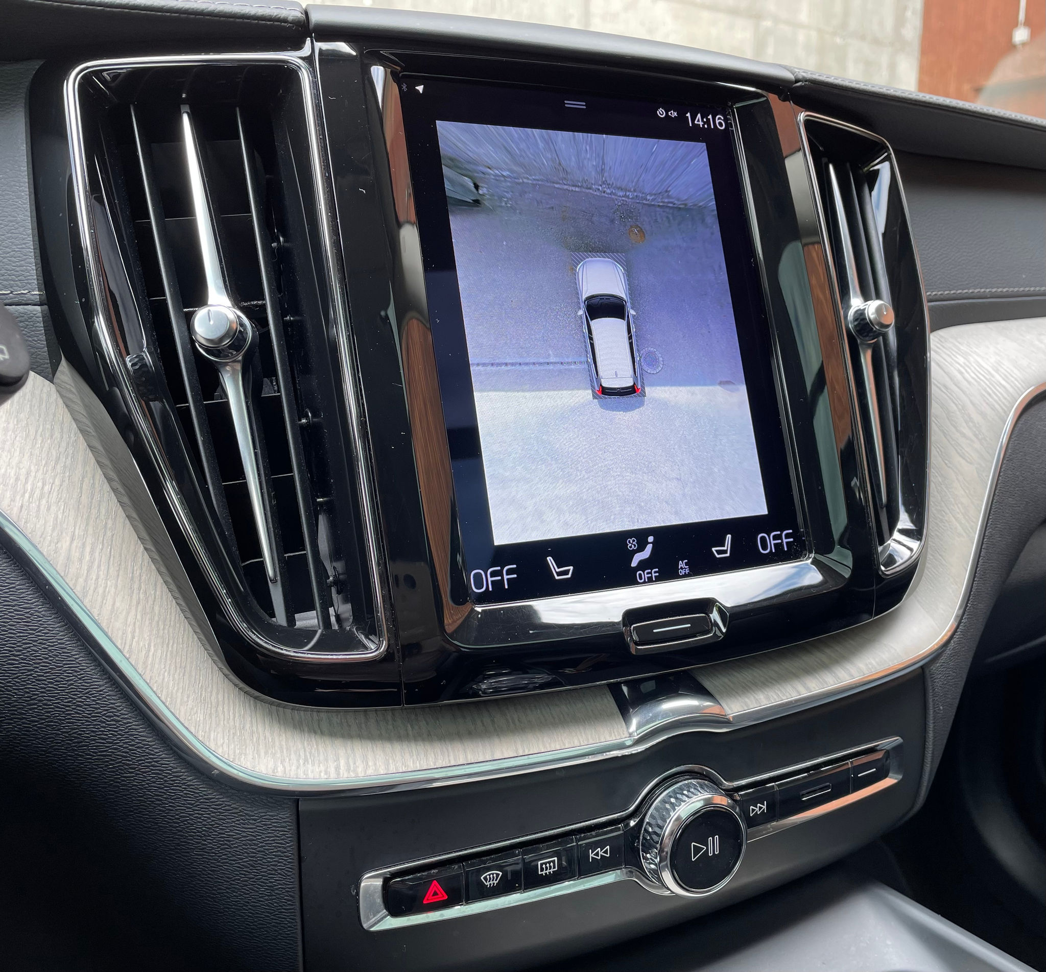 listing desktop thumbnail image 13