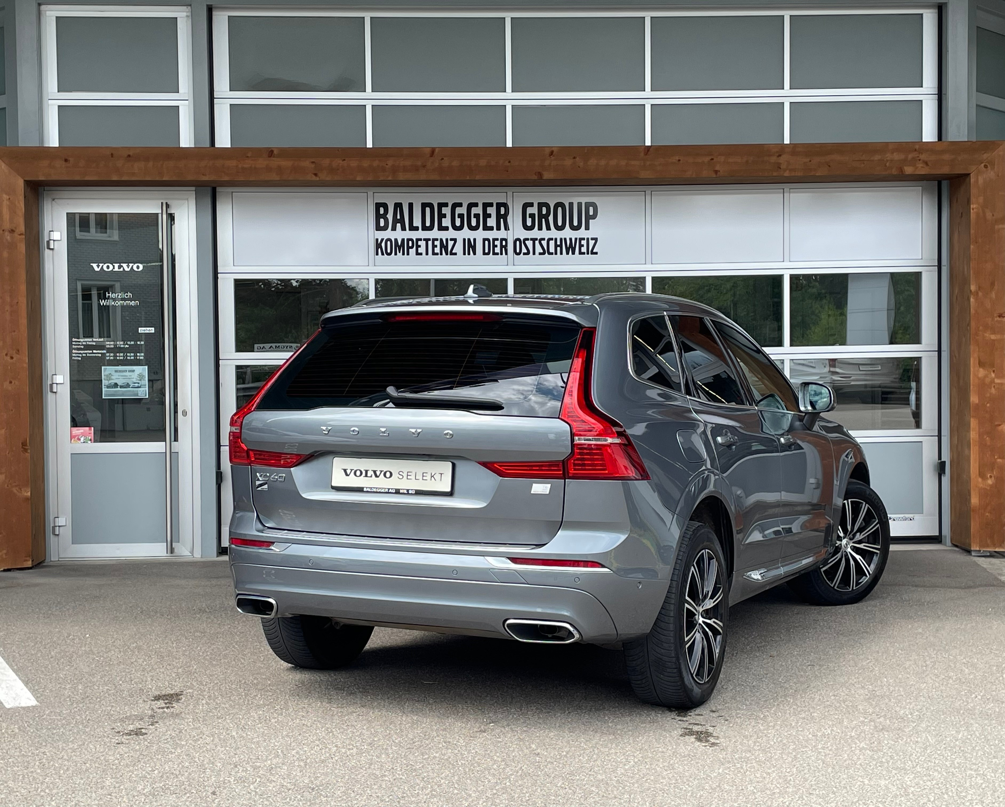 listing desktop thumbnail image 2