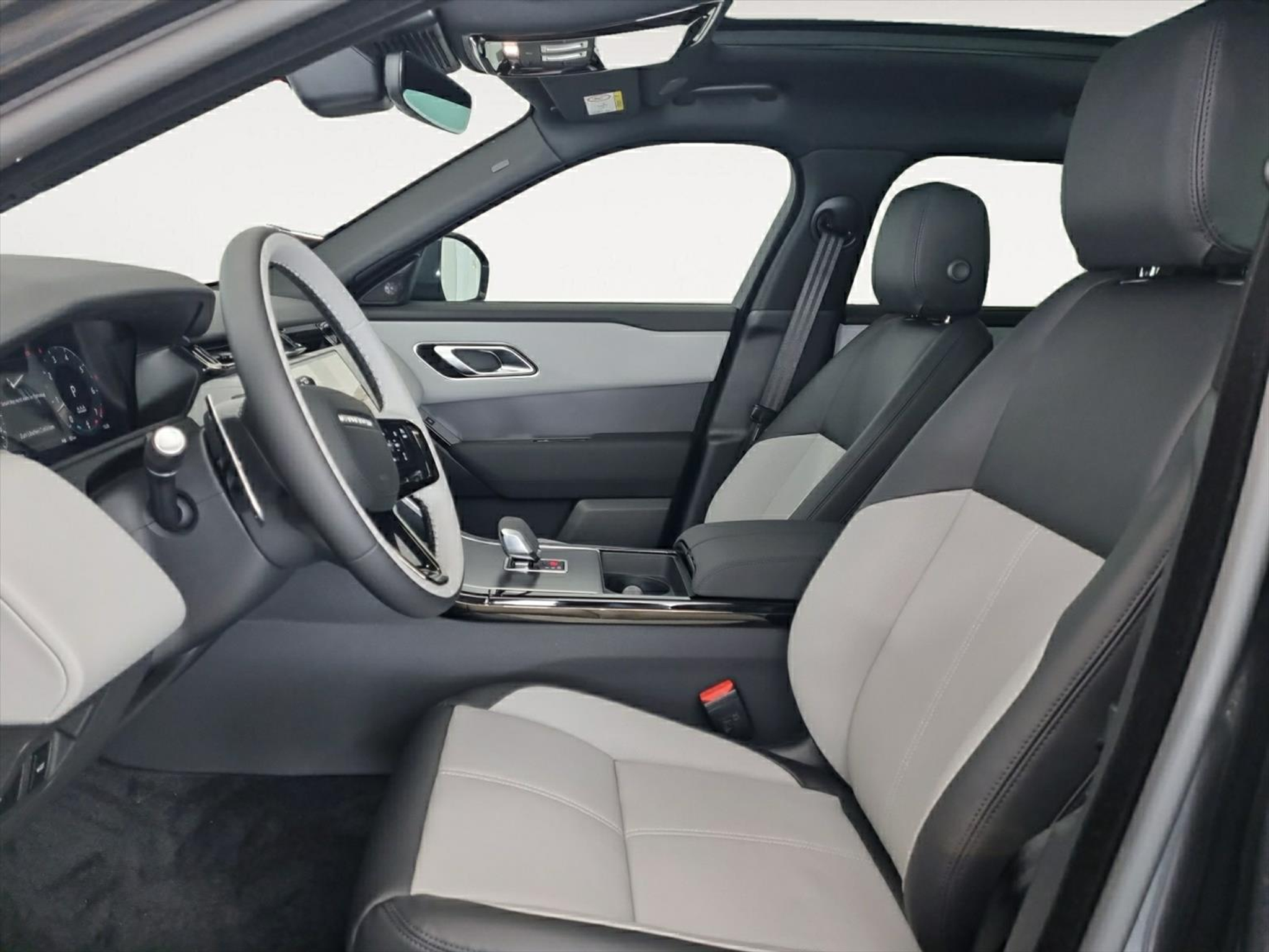 listing desktop thumbnail image 4