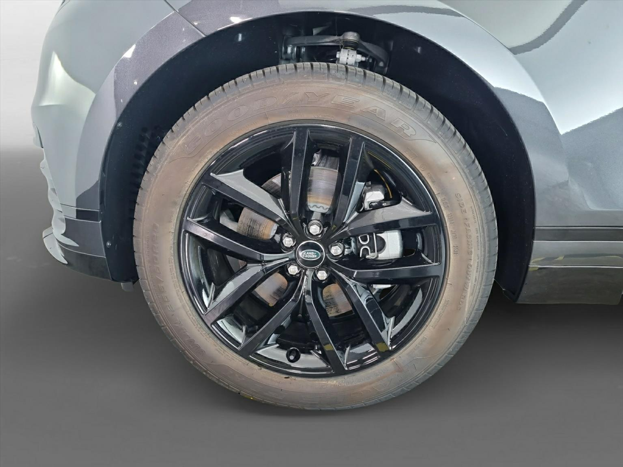 listing desktop thumbnail image 15