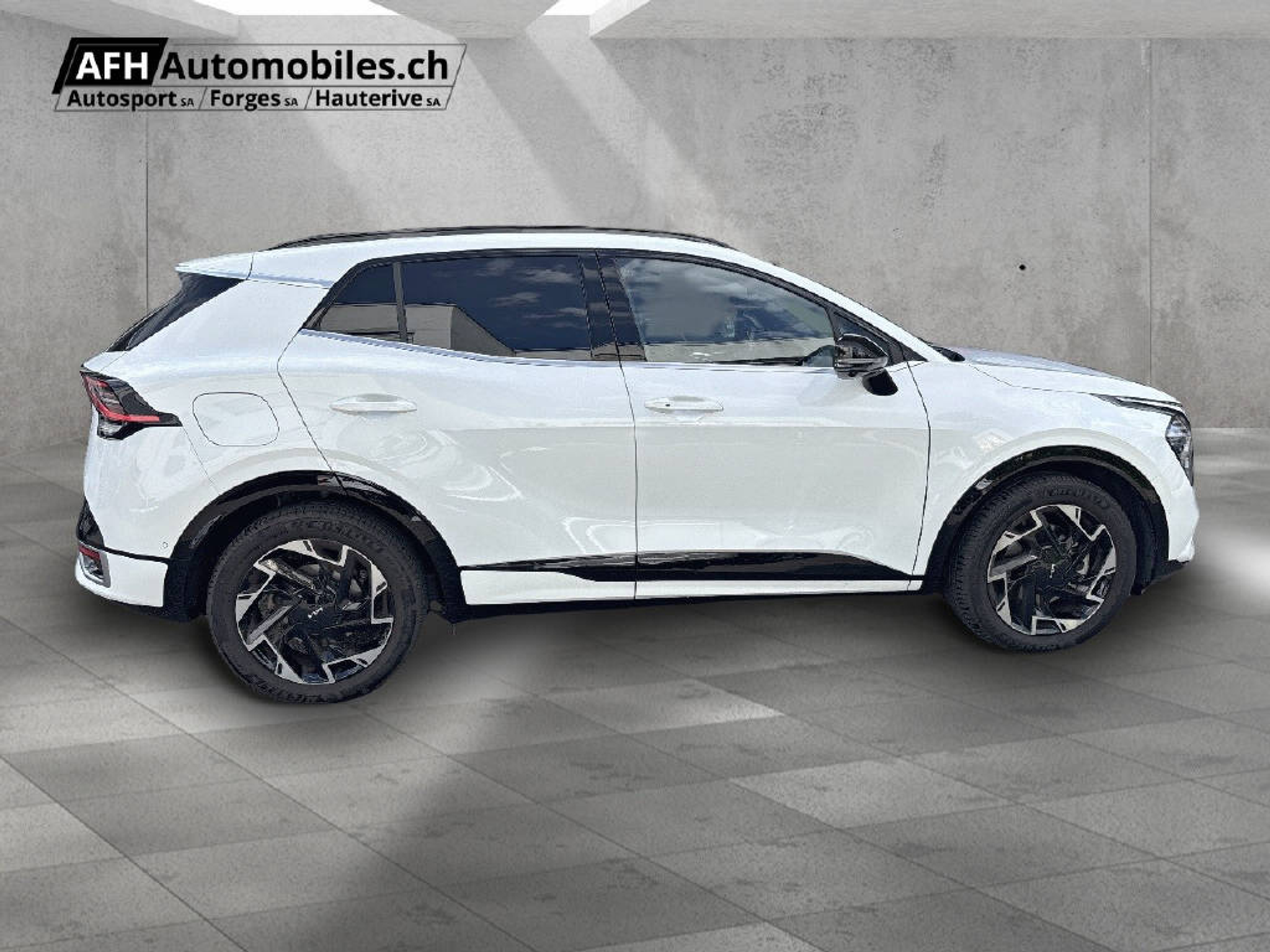 listing desktop thumbnail image 14