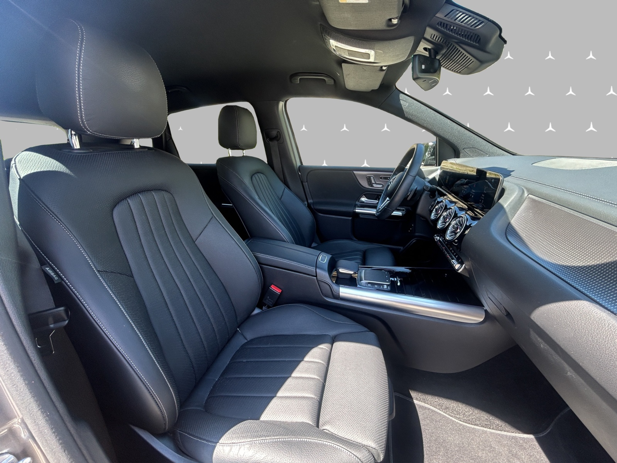 listing desktop thumbnail image 11