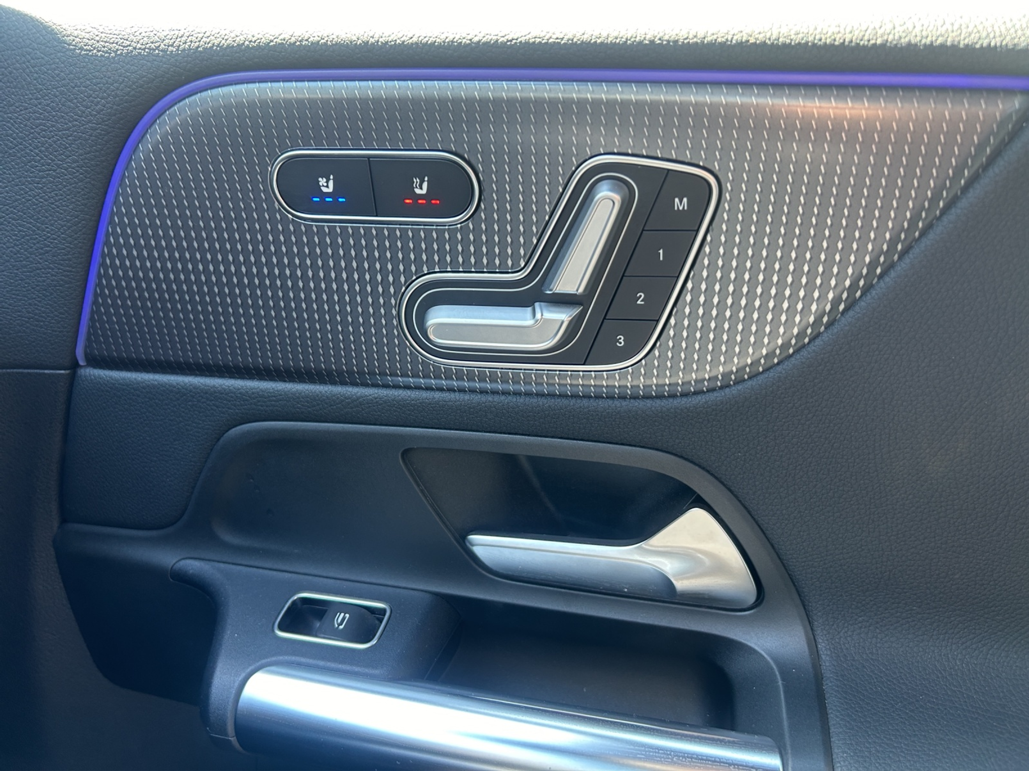 listing desktop thumbnail image 15