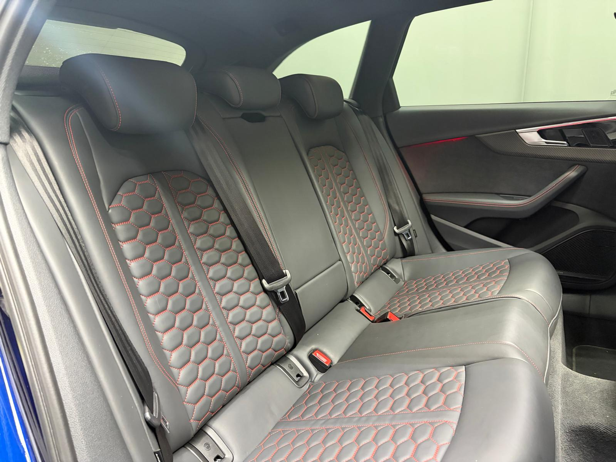 listing desktop thumbnail image 16