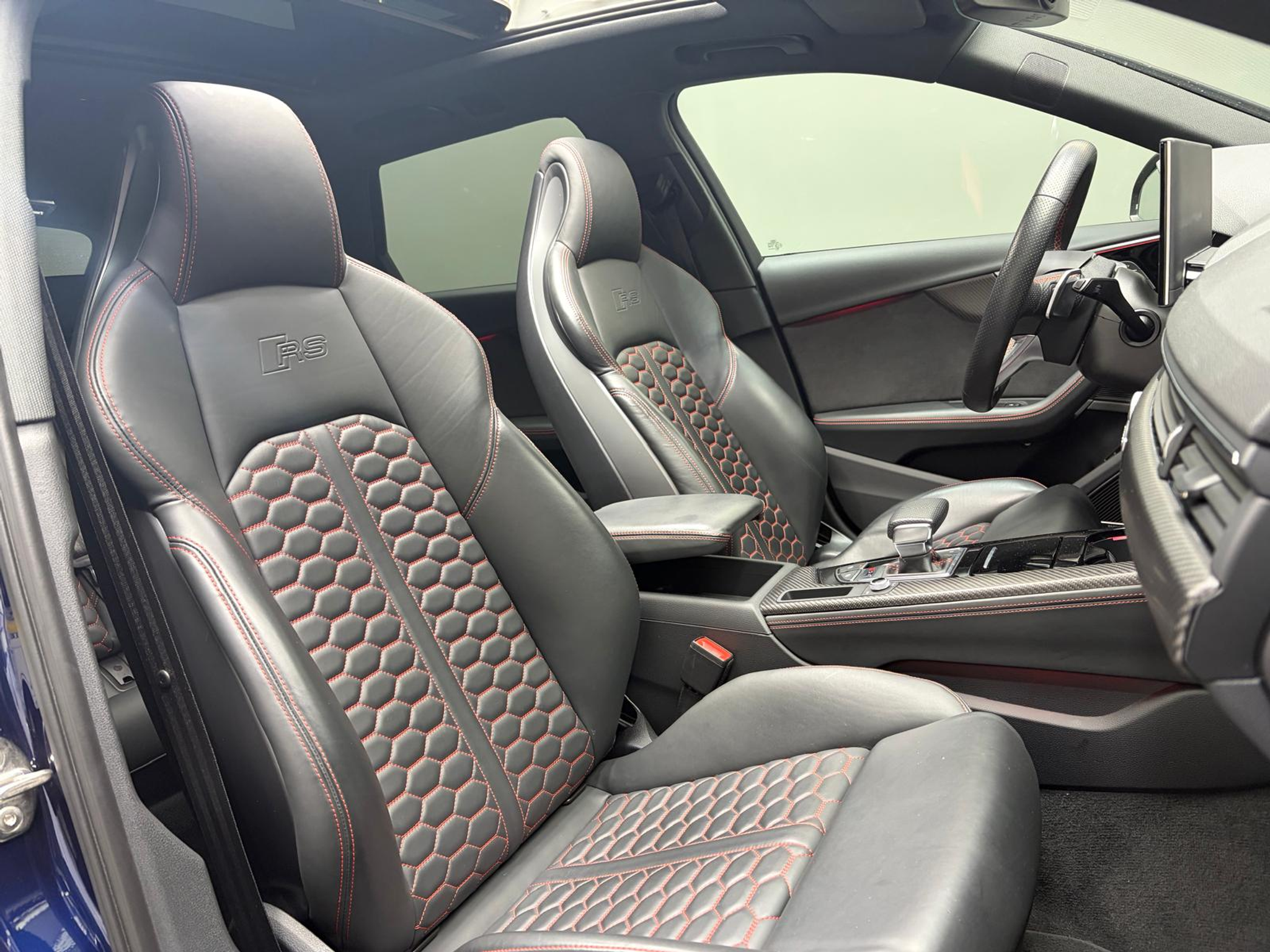 listing desktop thumbnail image 13