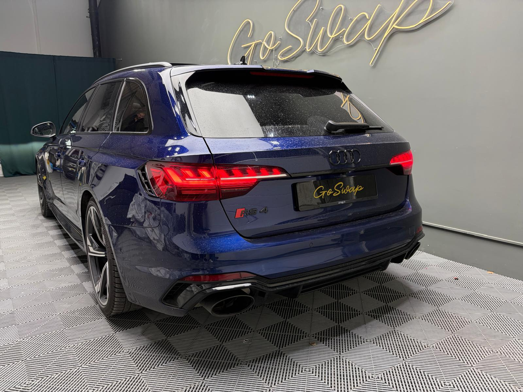 listing desktop thumbnail image 9