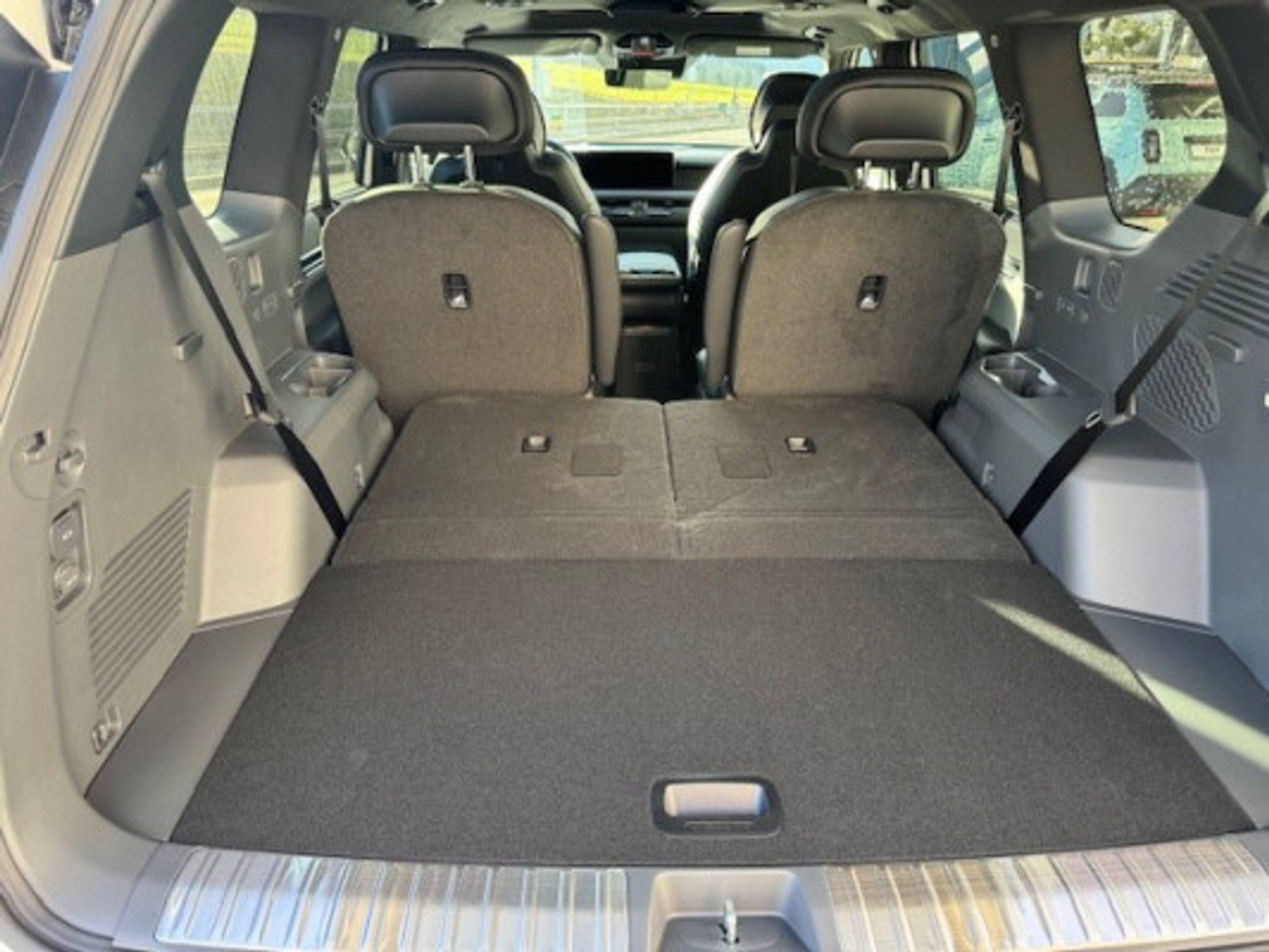 listing desktop thumbnail image 9