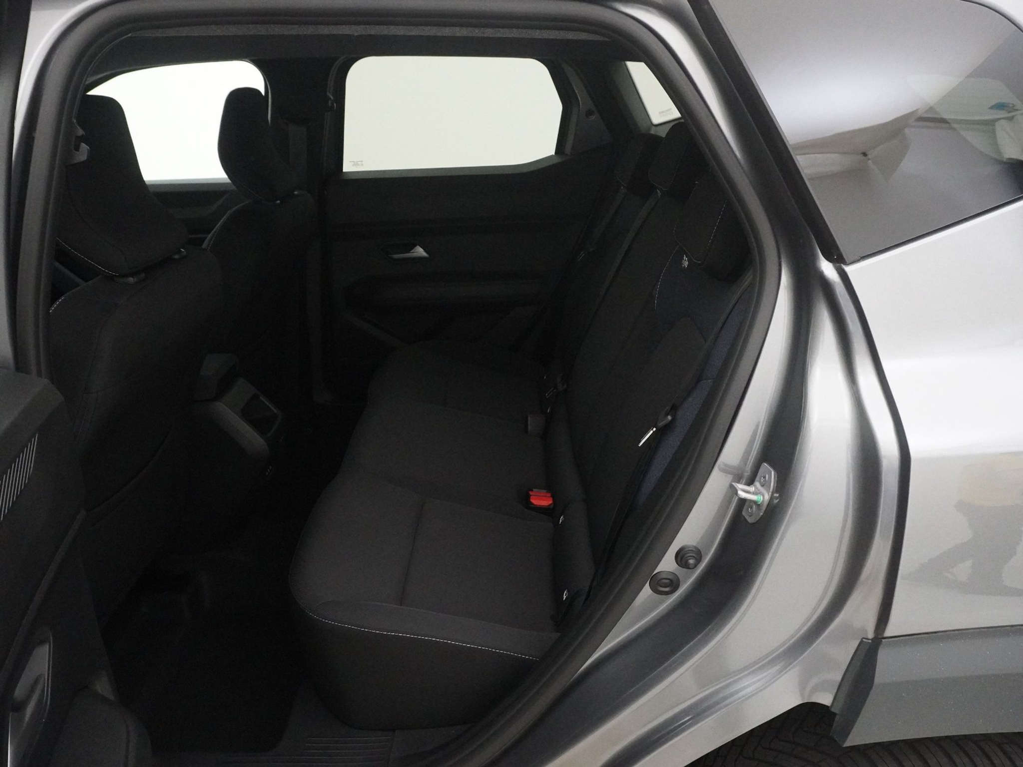 listing desktop thumbnail image 12