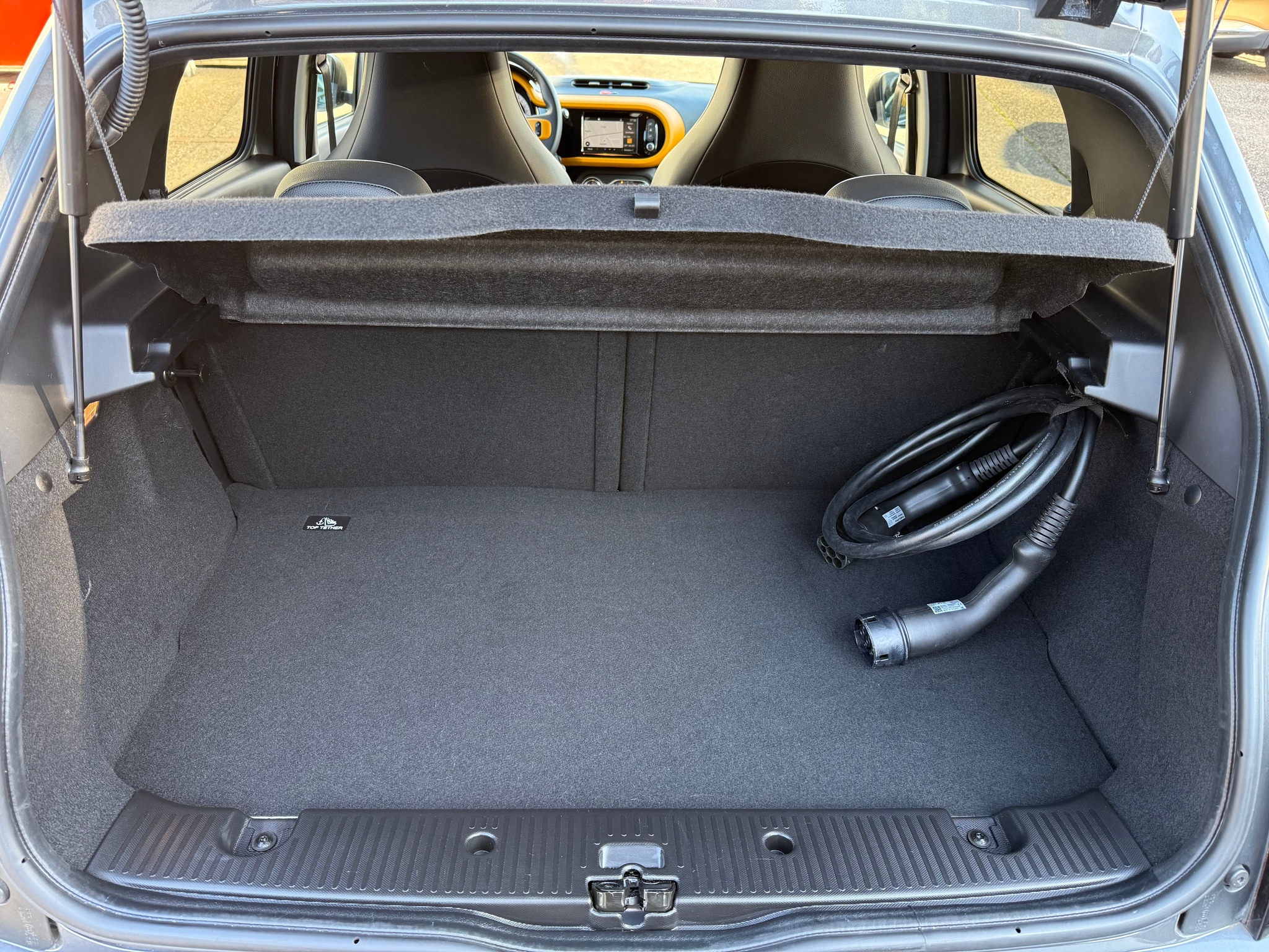 listing desktop thumbnail image 12