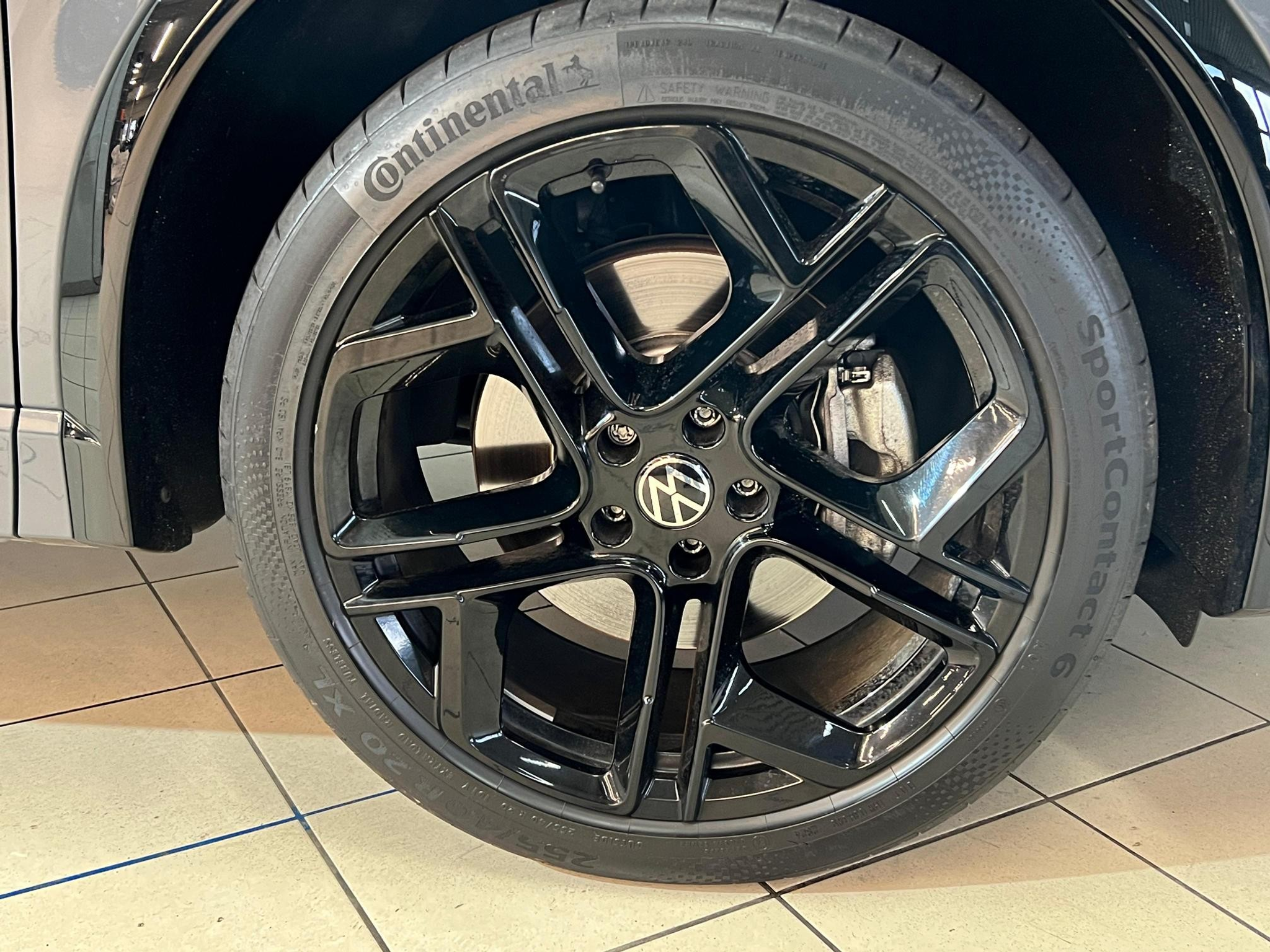 listing desktop thumbnail image 4