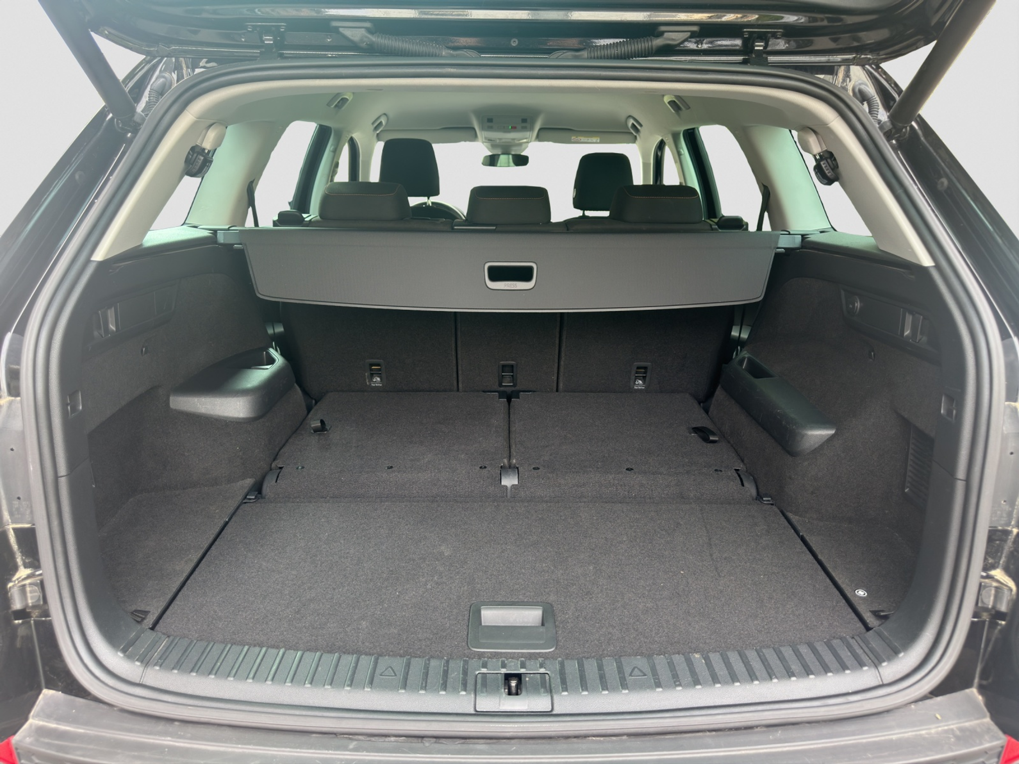 listing desktop thumbnail image 9