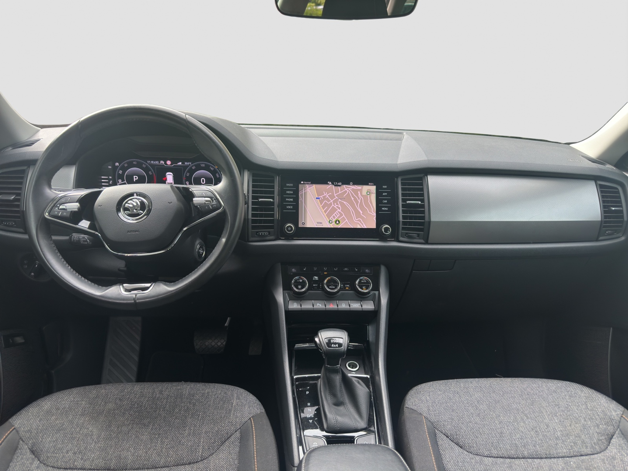 listing desktop thumbnail image 8