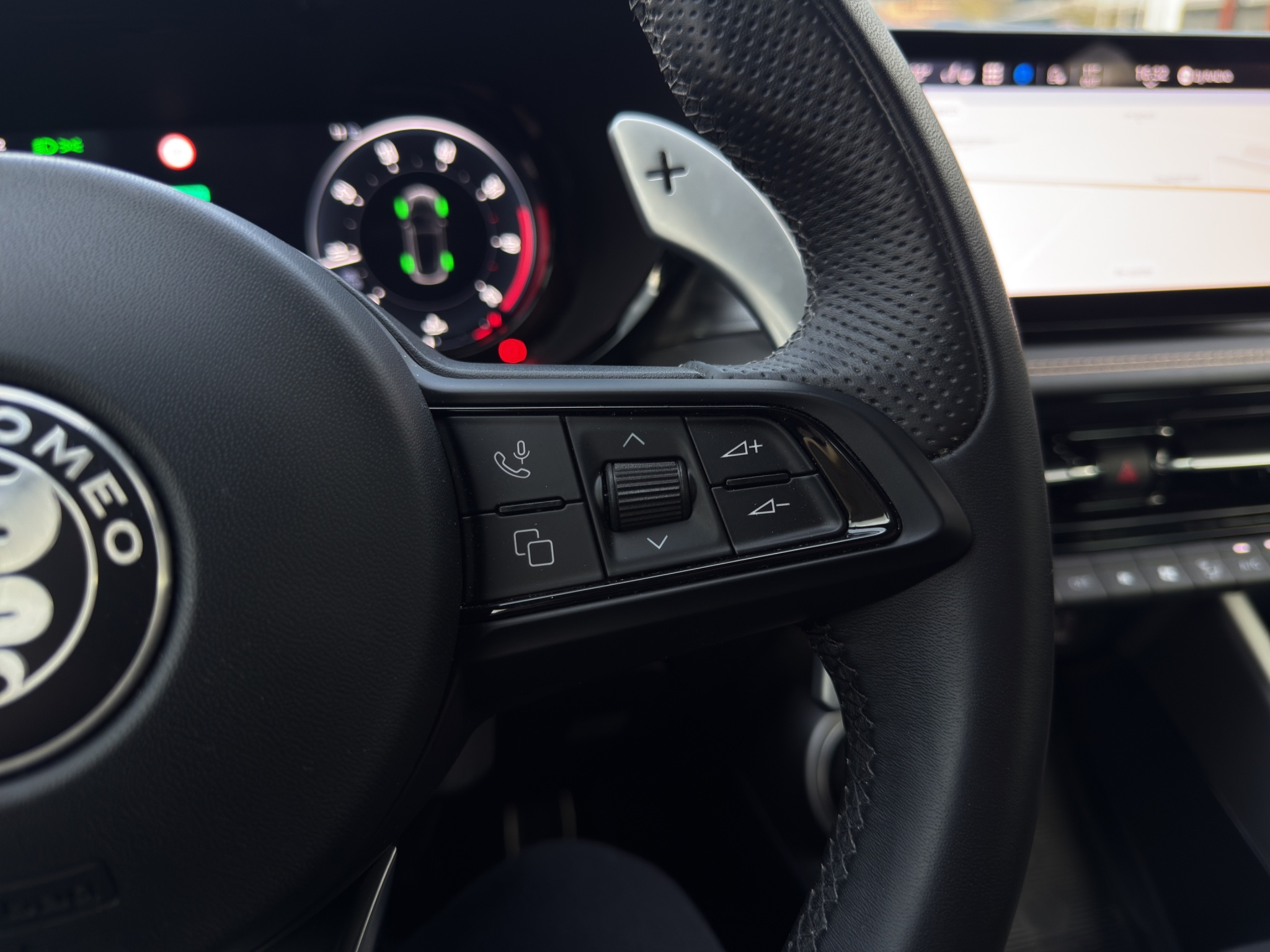 listing desktop thumbnail image 23