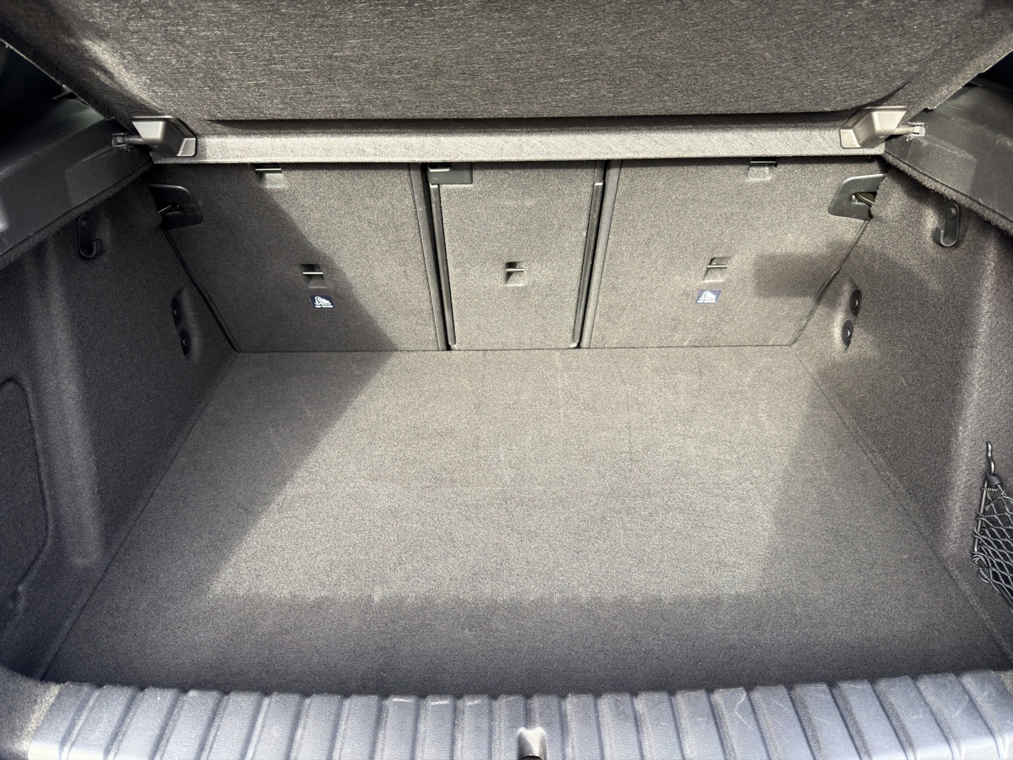 listing desktop thumbnail image 14