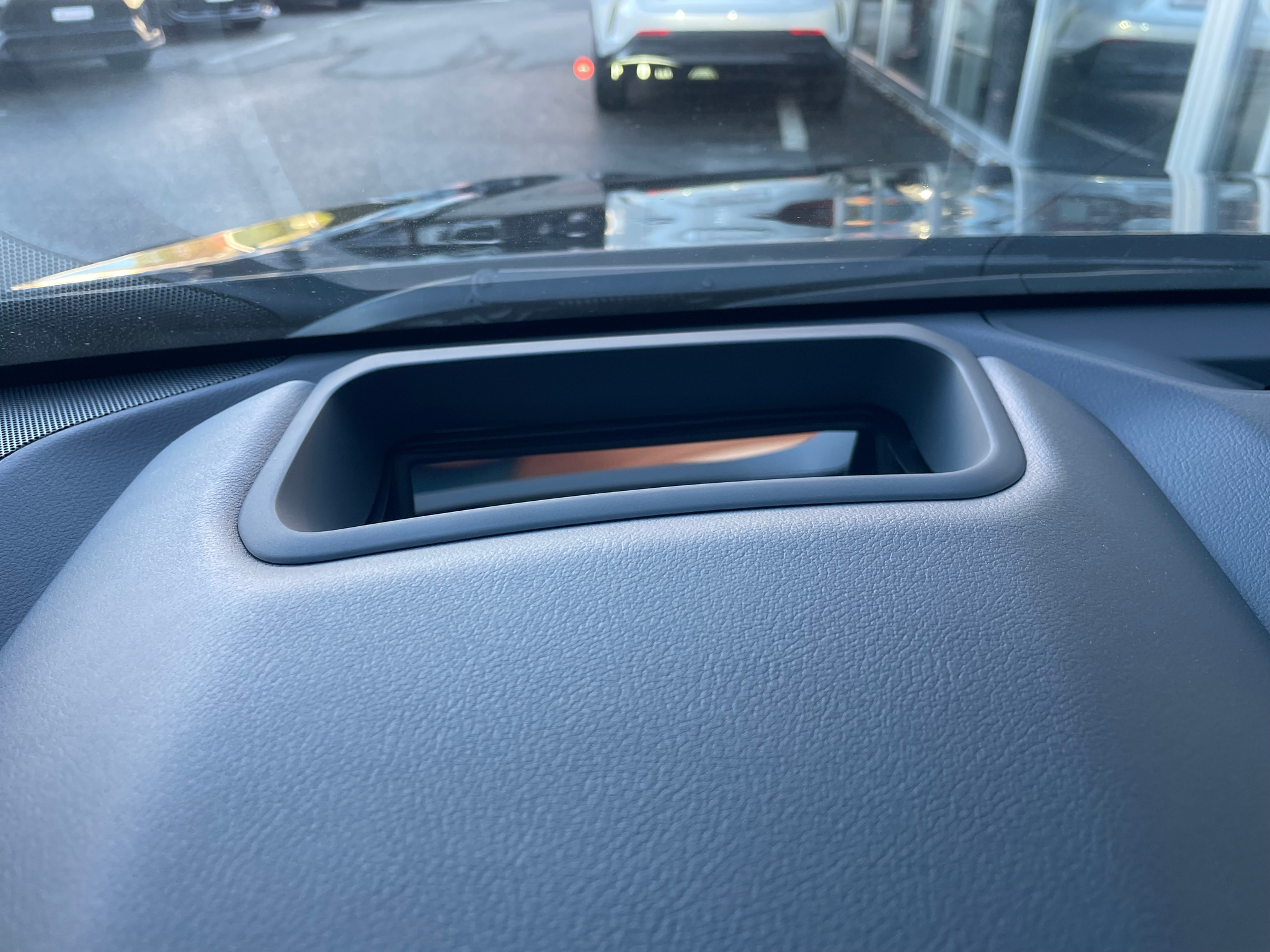 listing desktop thumbnail image 16