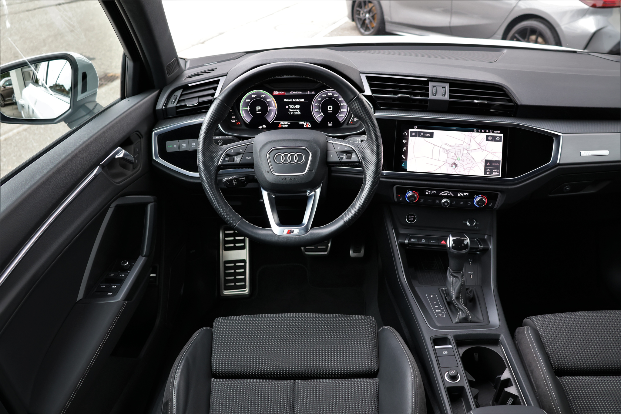 listing desktop thumbnail image 13