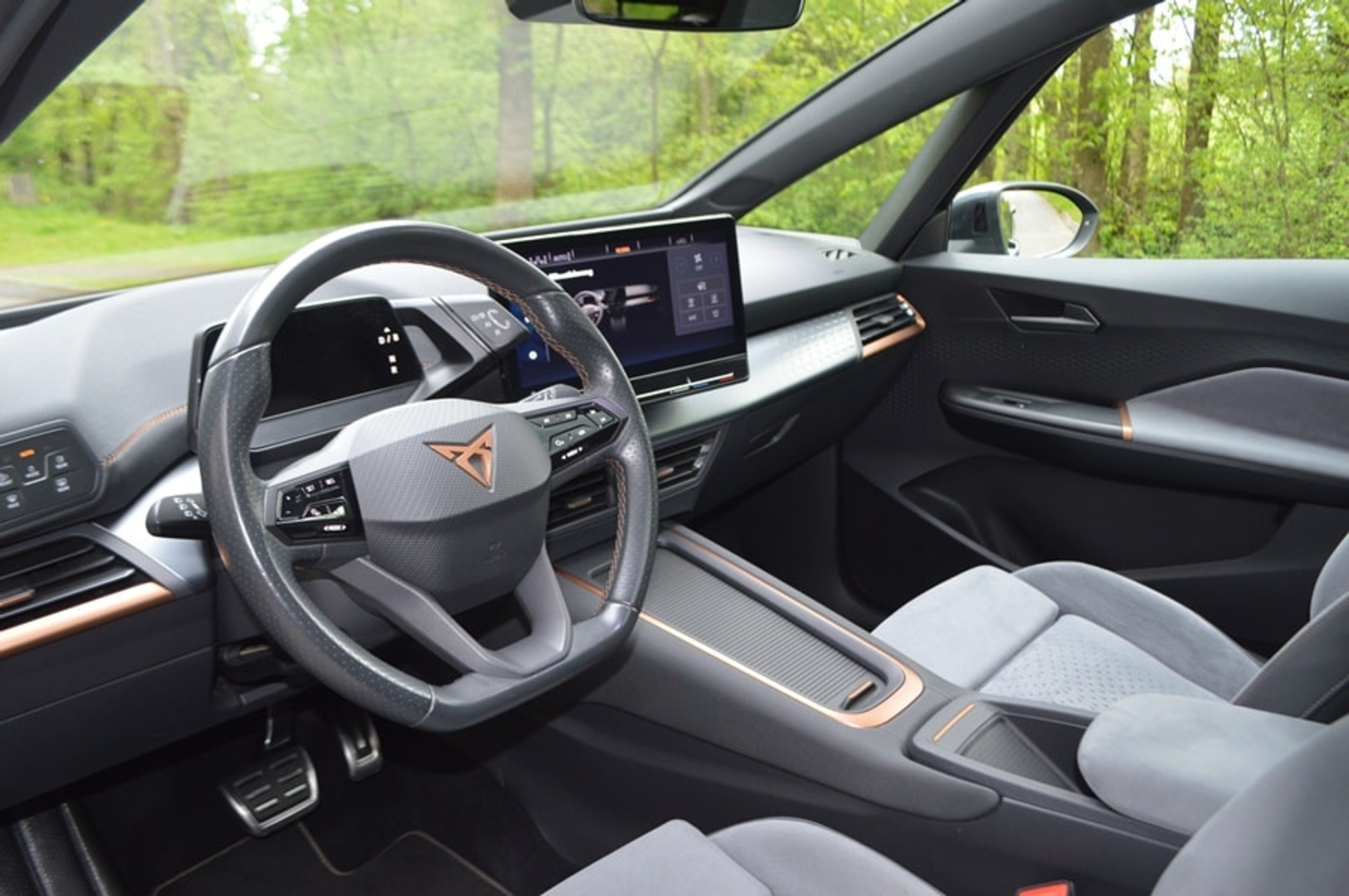 listing desktop thumbnail image 5