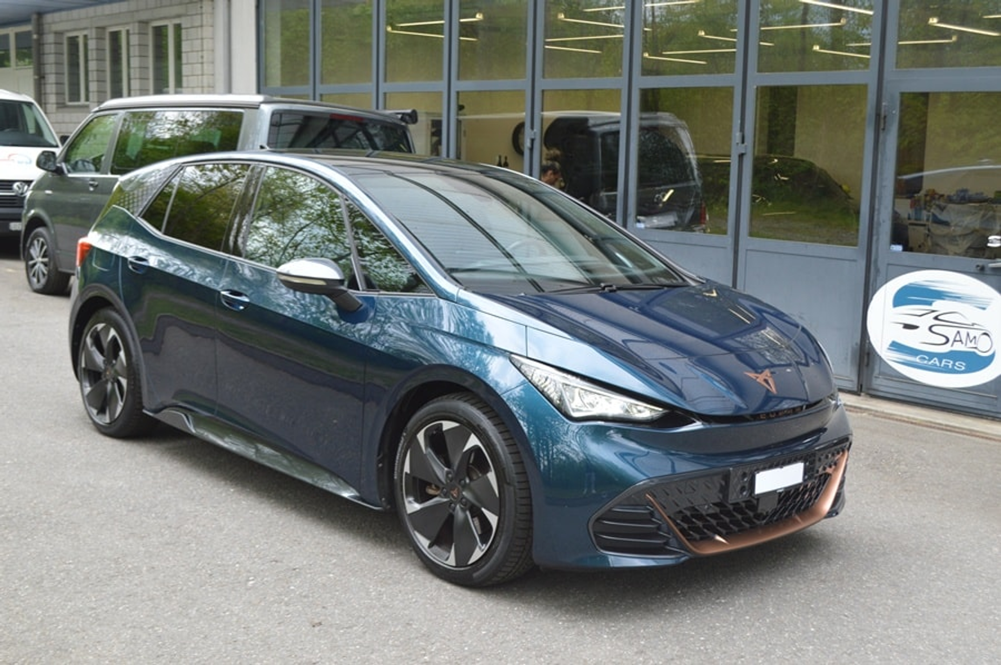 listing desktop thumbnail image 13